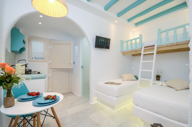 Naxian Breeze, Family Apartment on the beach!