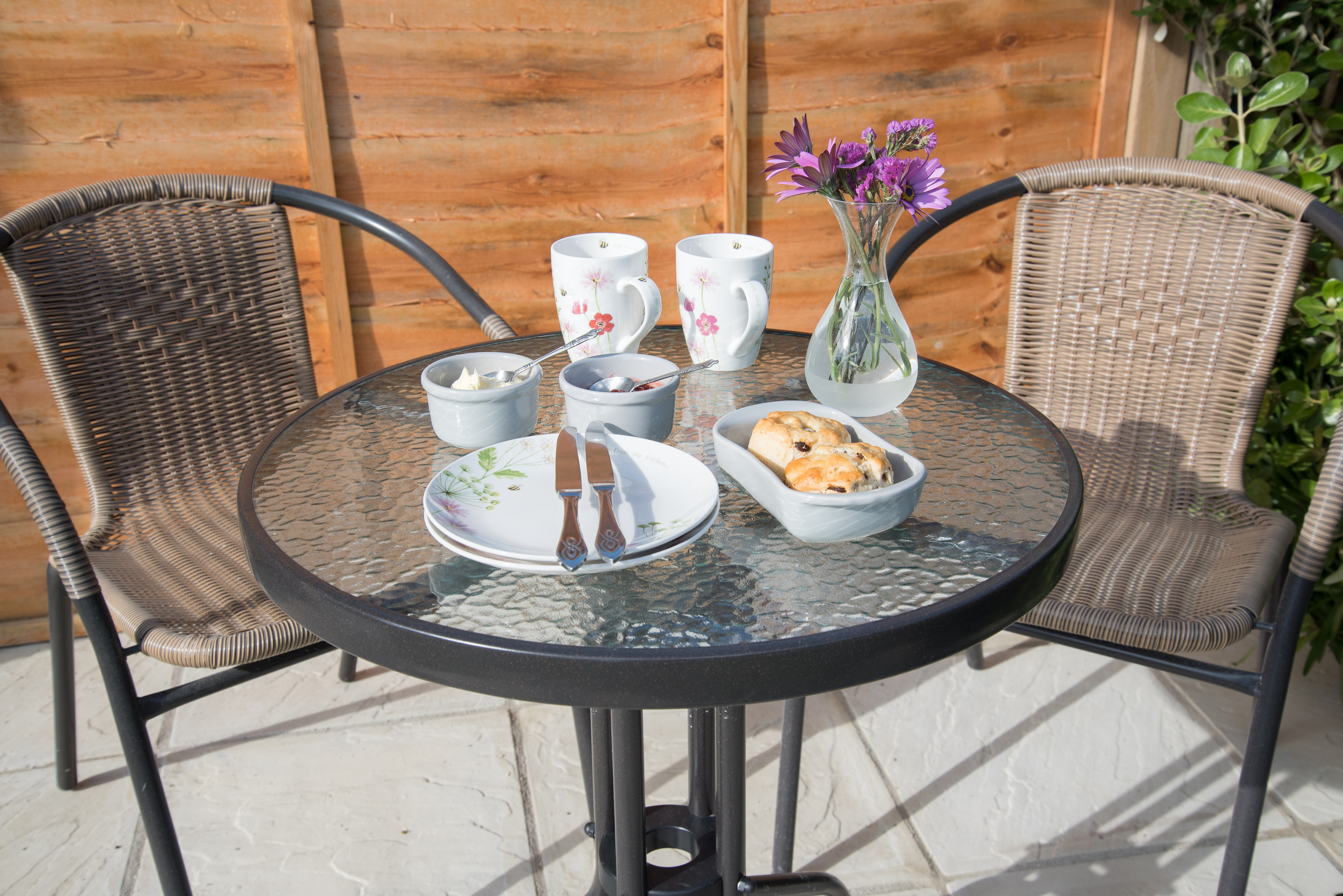 Orchards Apartment with garden and free parking