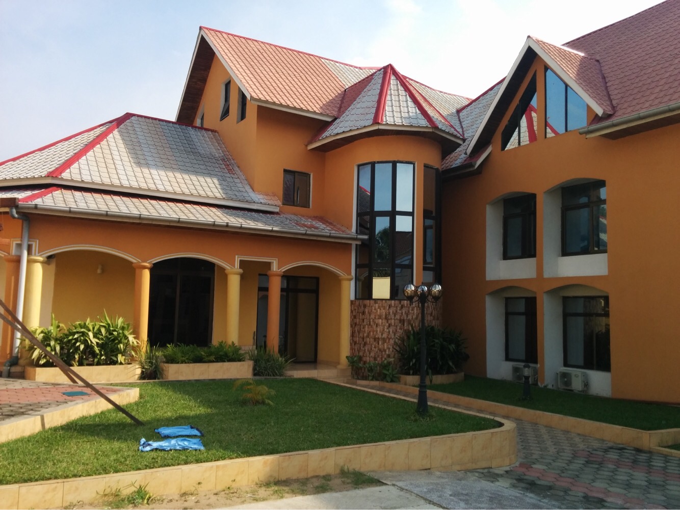New, Cheap, Clean at Standing House Apartments for Rent in Kinshasa