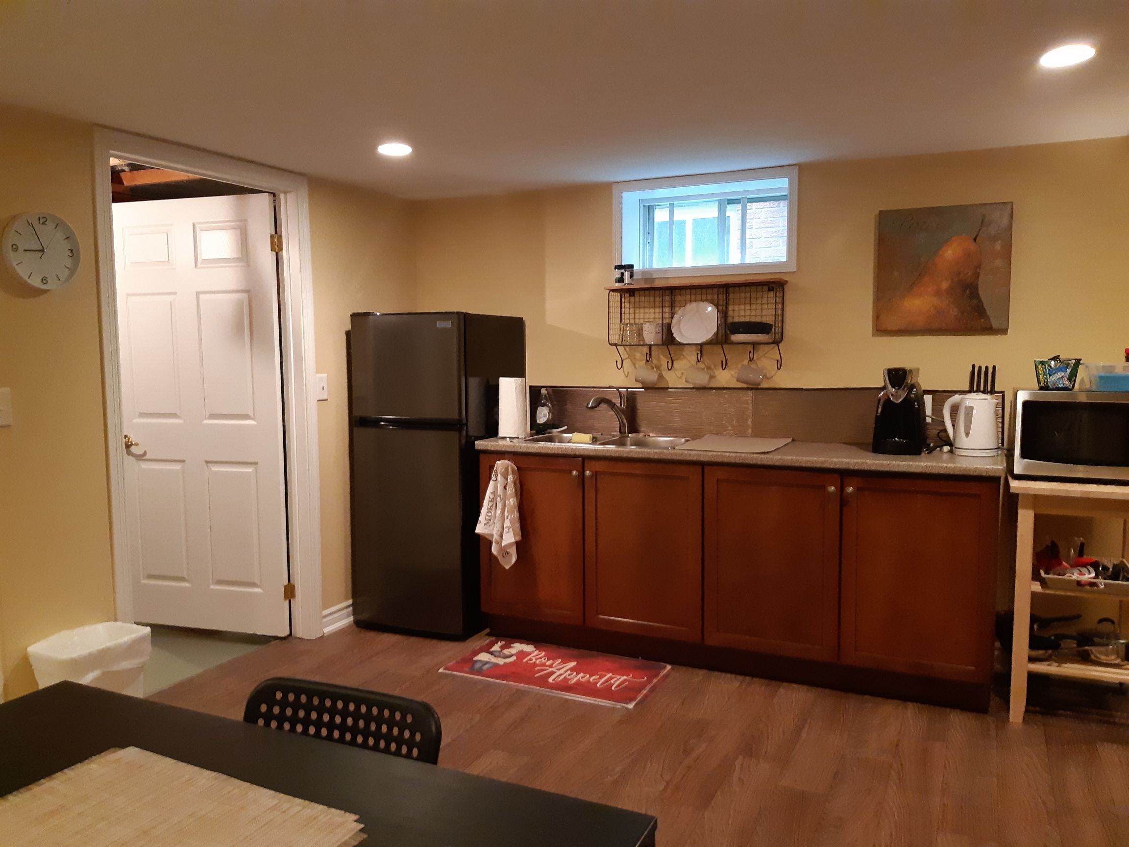 Private spacious basement apartment in LaSalle Guest suites for Rent in LaSalle, Ontario, Canada