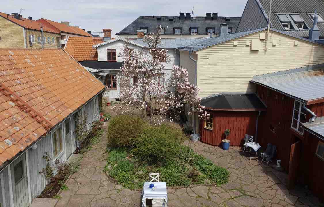 7 rok. central borgholm with own farm oasis