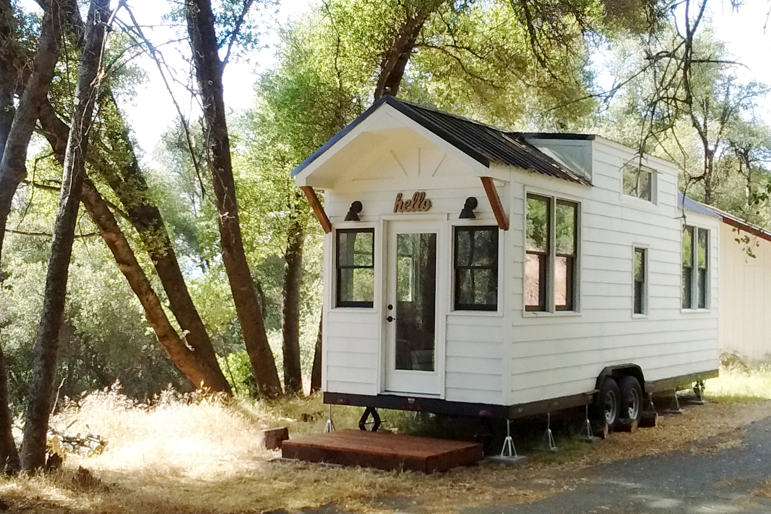Yosemite/Bass Lake Tiny House with Llamas - Tiny houses for Rent Yosemite/Bass Lake Tiny House with Llamas - Tiny houses for Rent