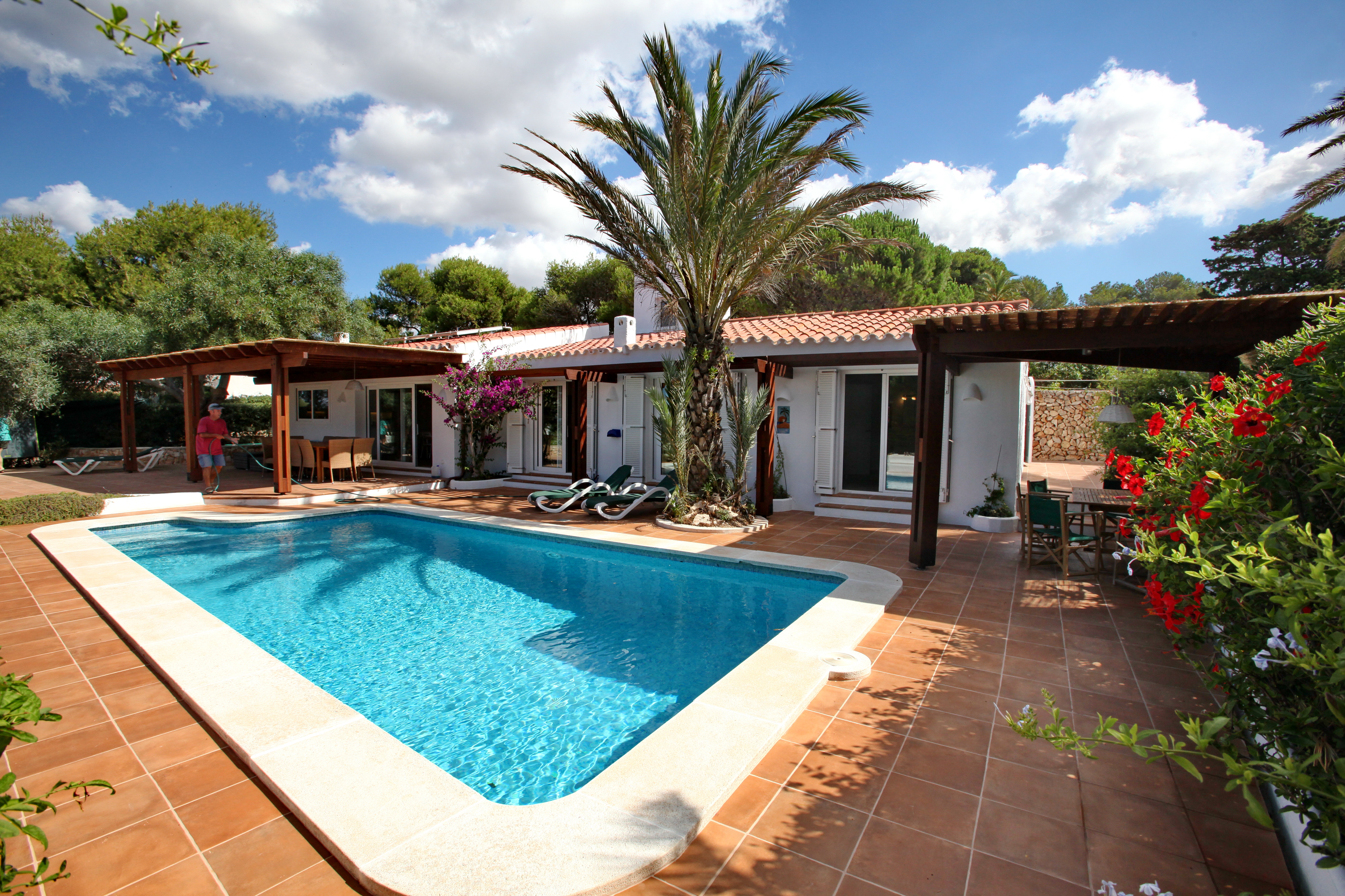 Beautiful family villa 100 metres from the coast