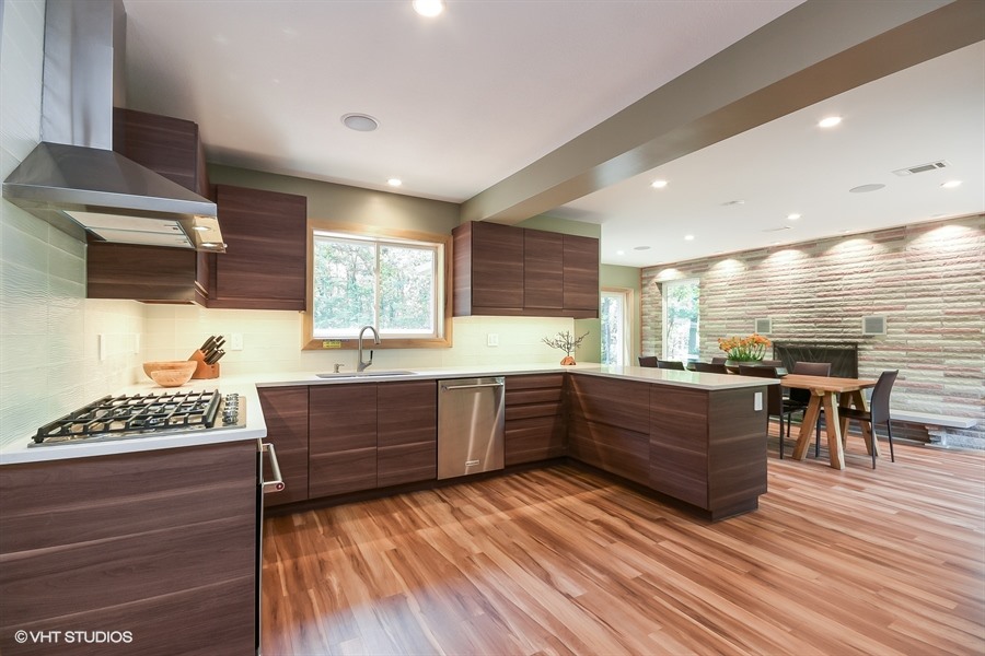 Dunes Vacation Rental Houses for Rent in Beverly Shores, Indiana