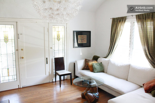 See Hollywood! The Most Central! in Beverly Grove, Los Angeles