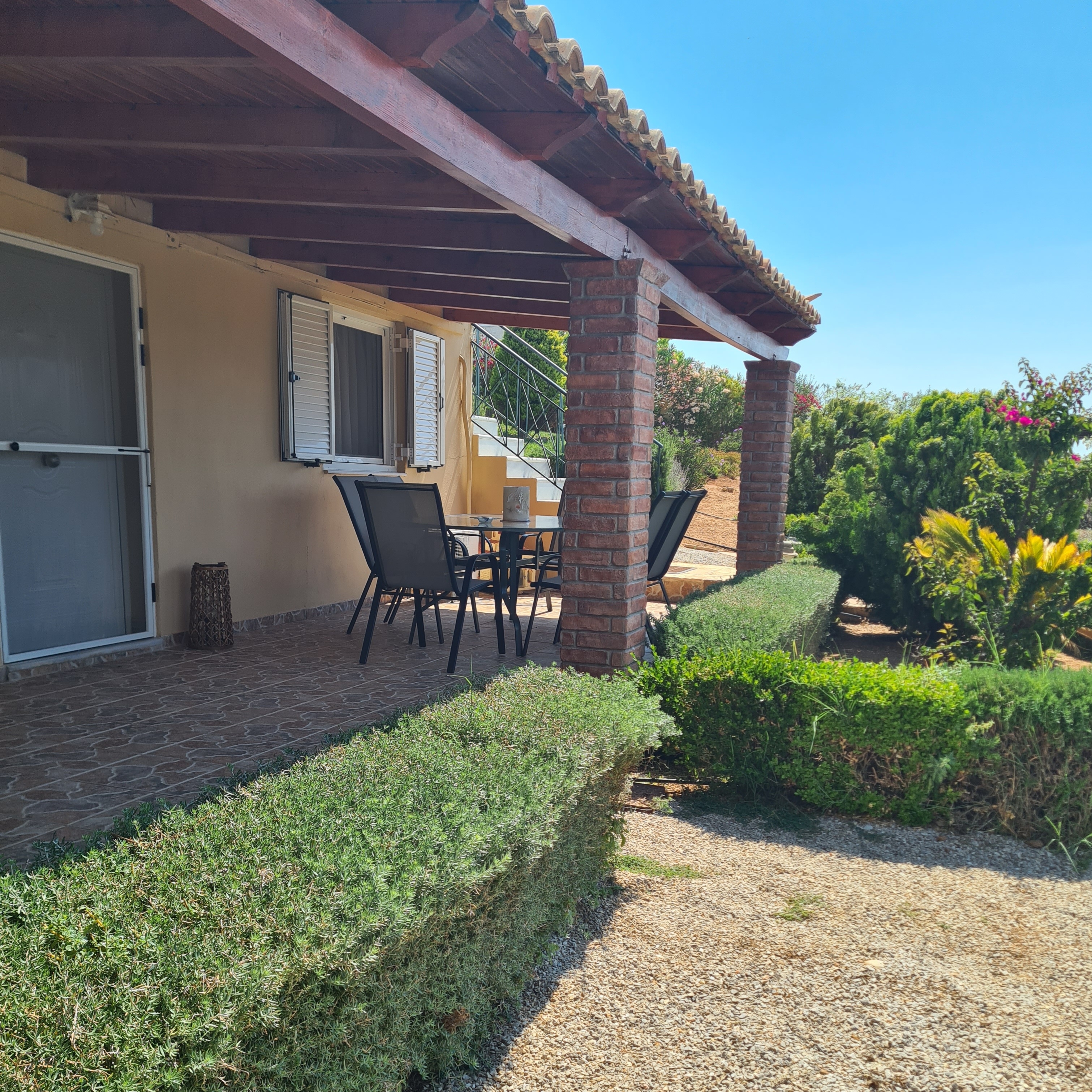 Guesthouse Petrothalassa