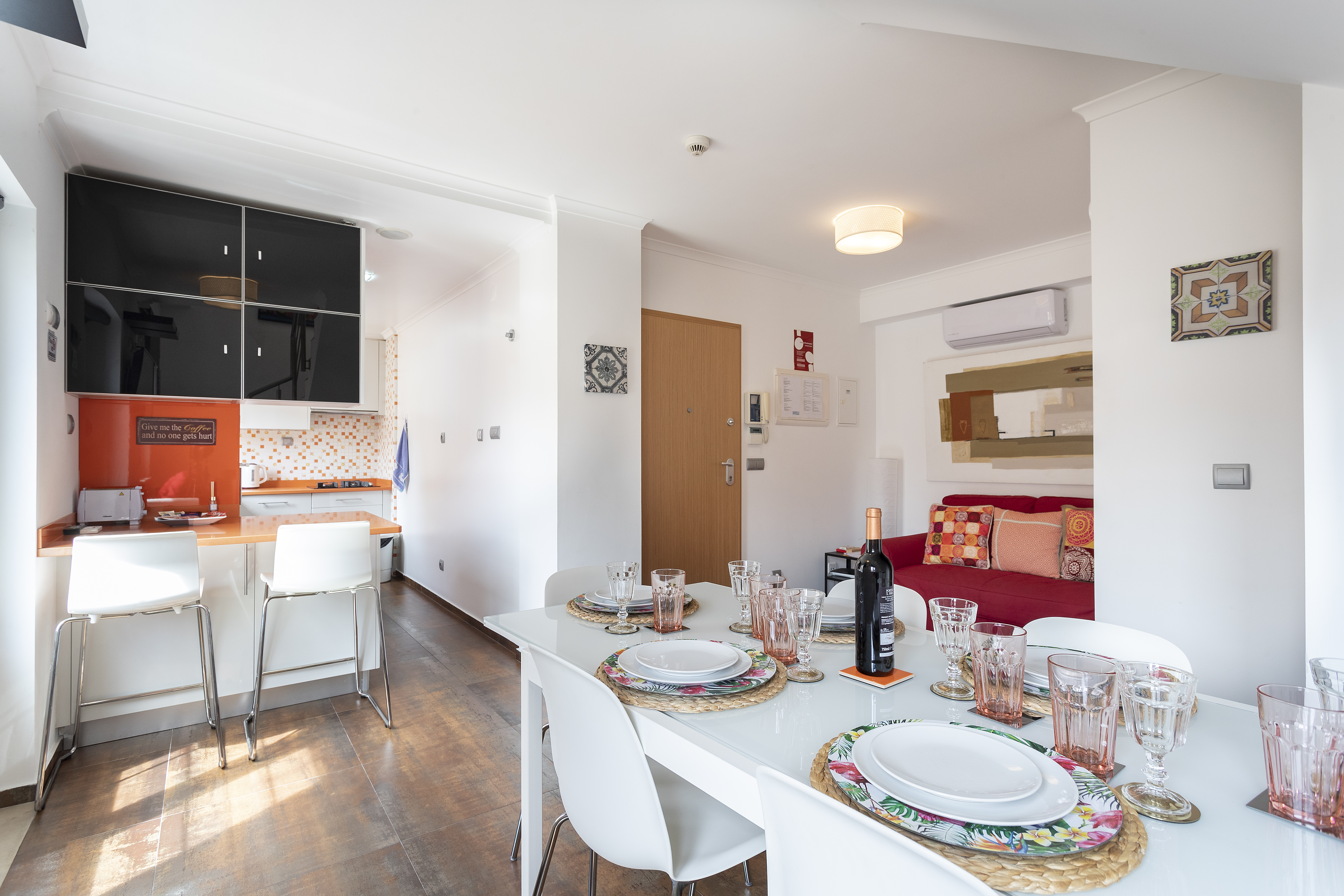 Graça Shiny Duplex in Lisbon with free parking