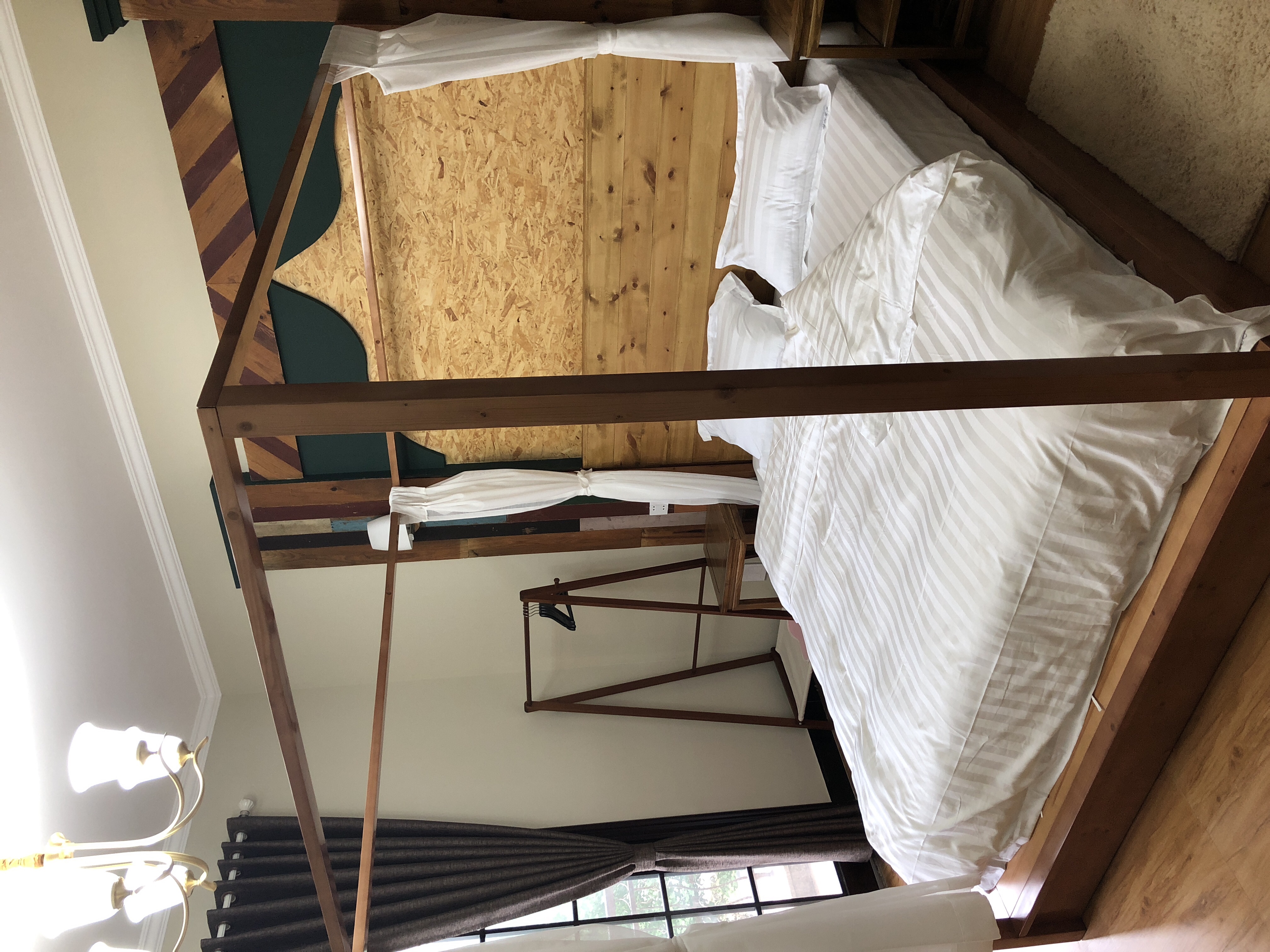 Airbnb爱彼迎 二楼西侧大阳台浓情房