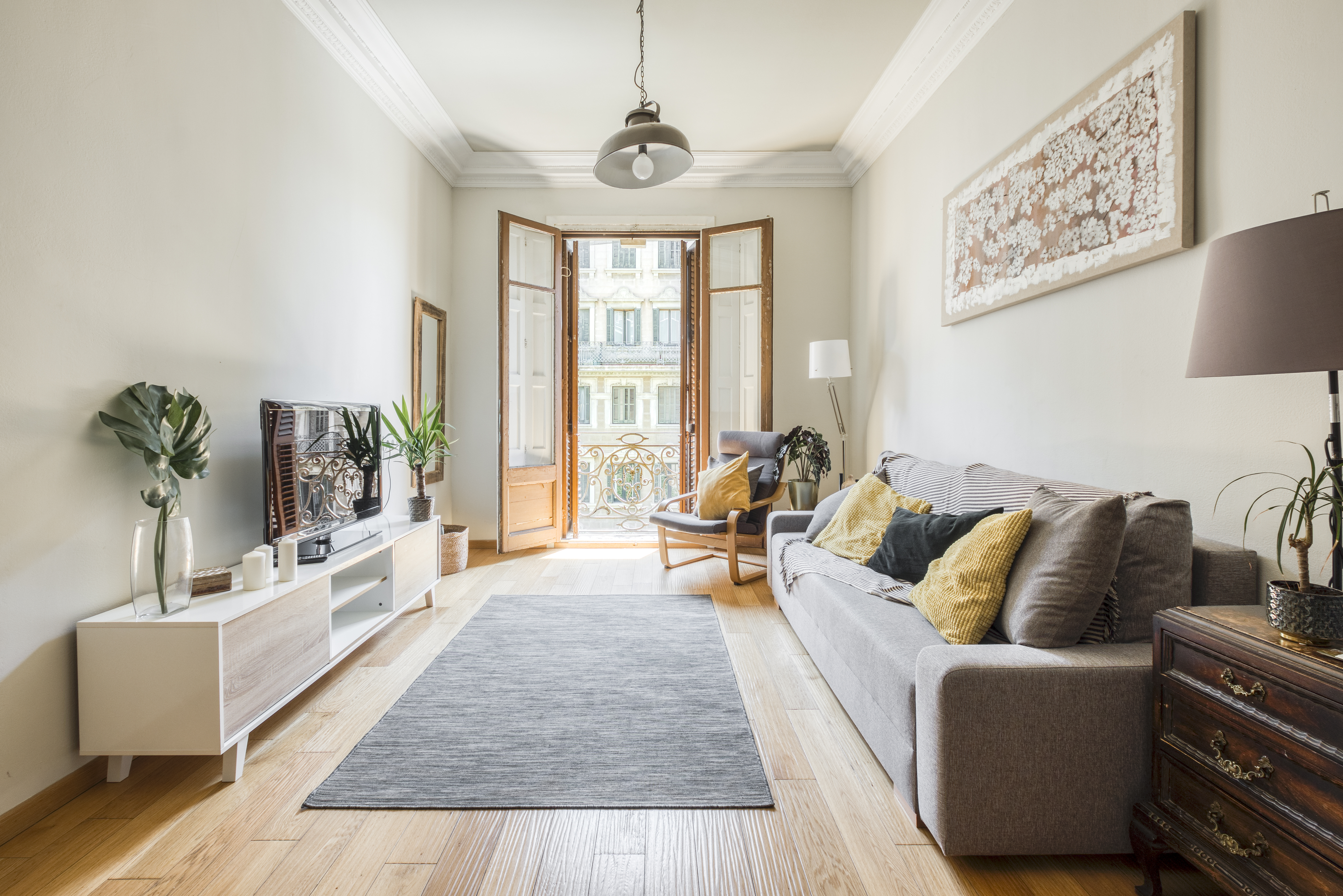 Luminous Apartment near Sagrada Familia