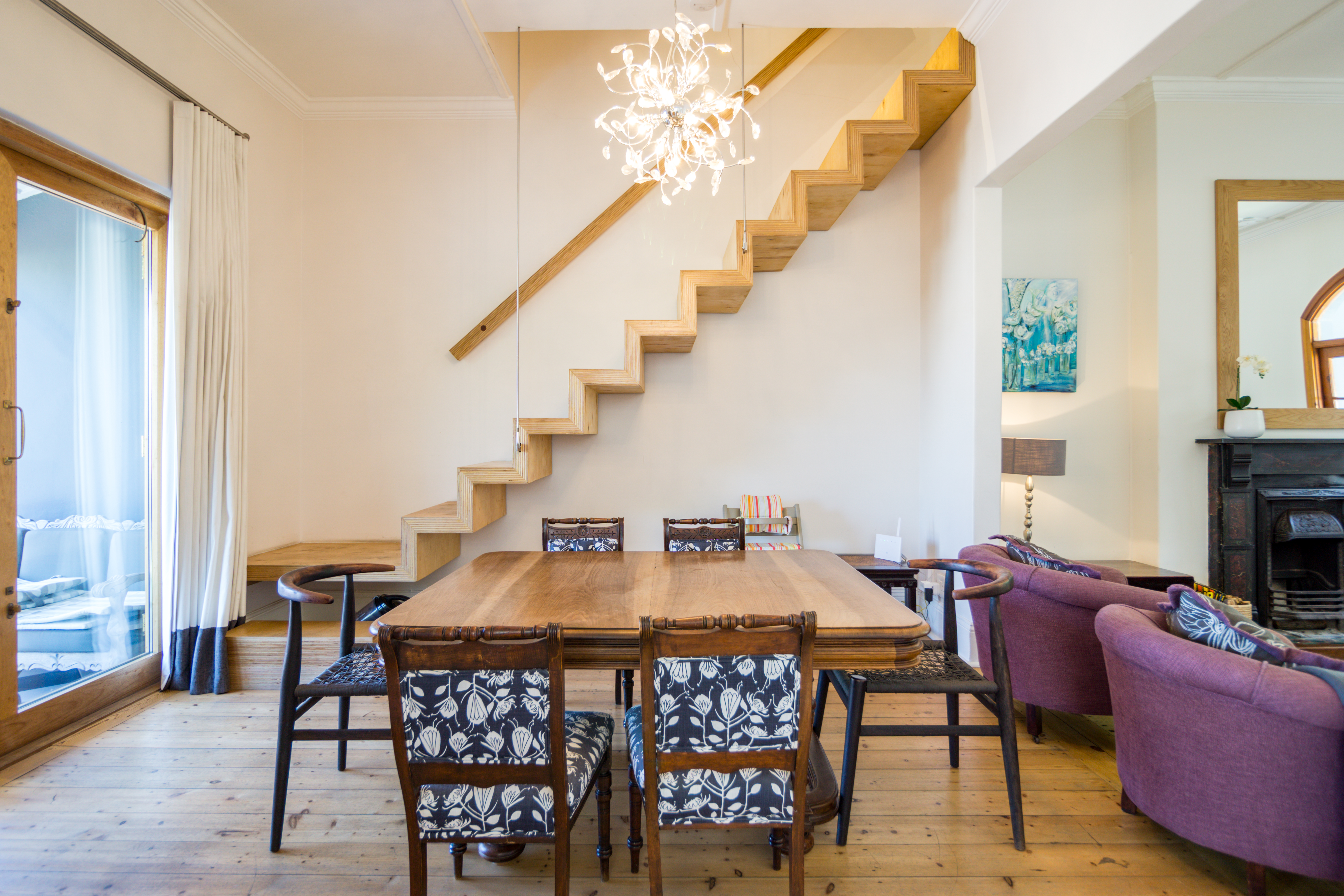 Distinctive, Modern Cottage with Terrace Pool in Ward 77, Cape Town