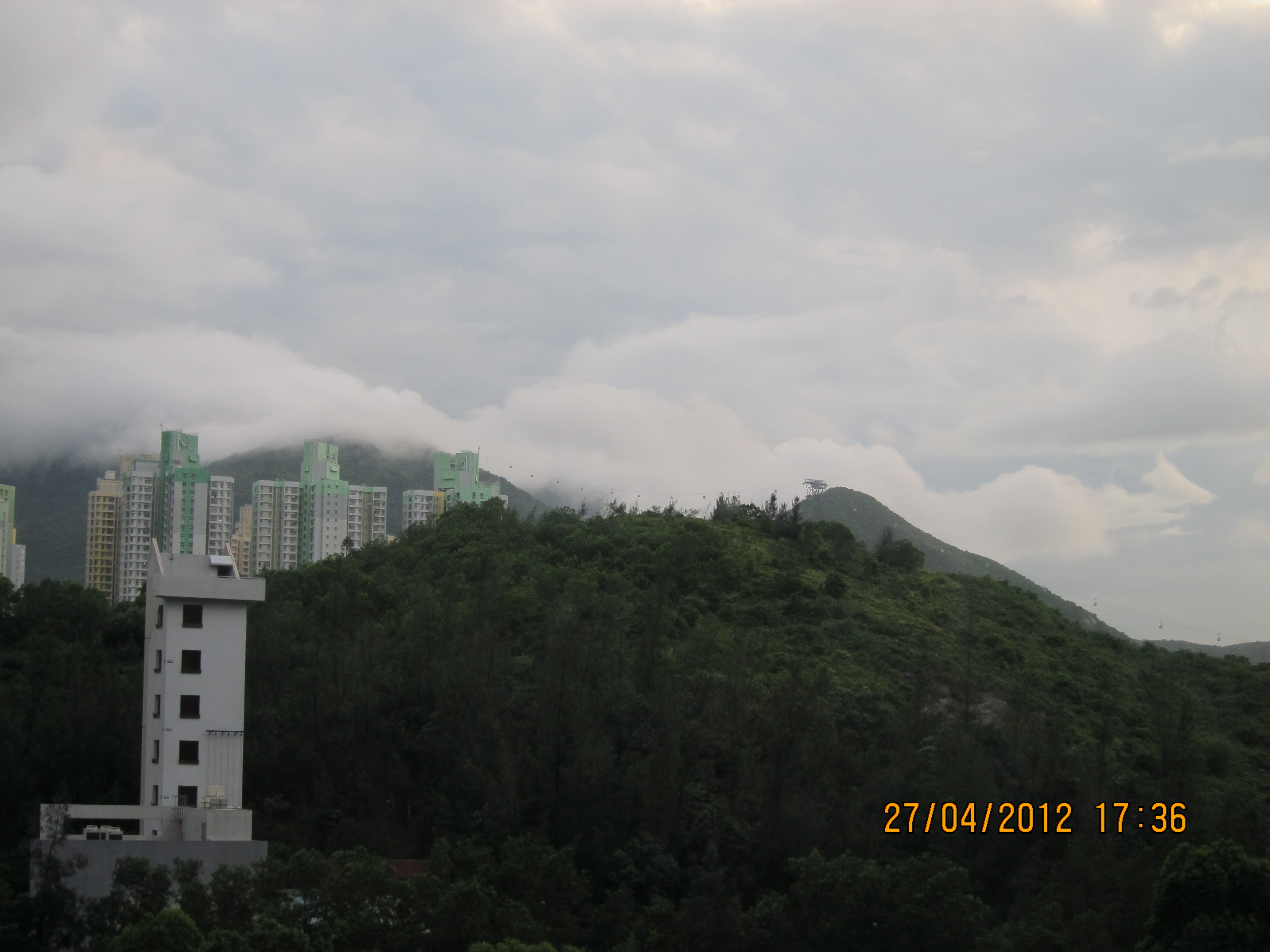 Private room near Airport and Metro in Islands, Hong Kong