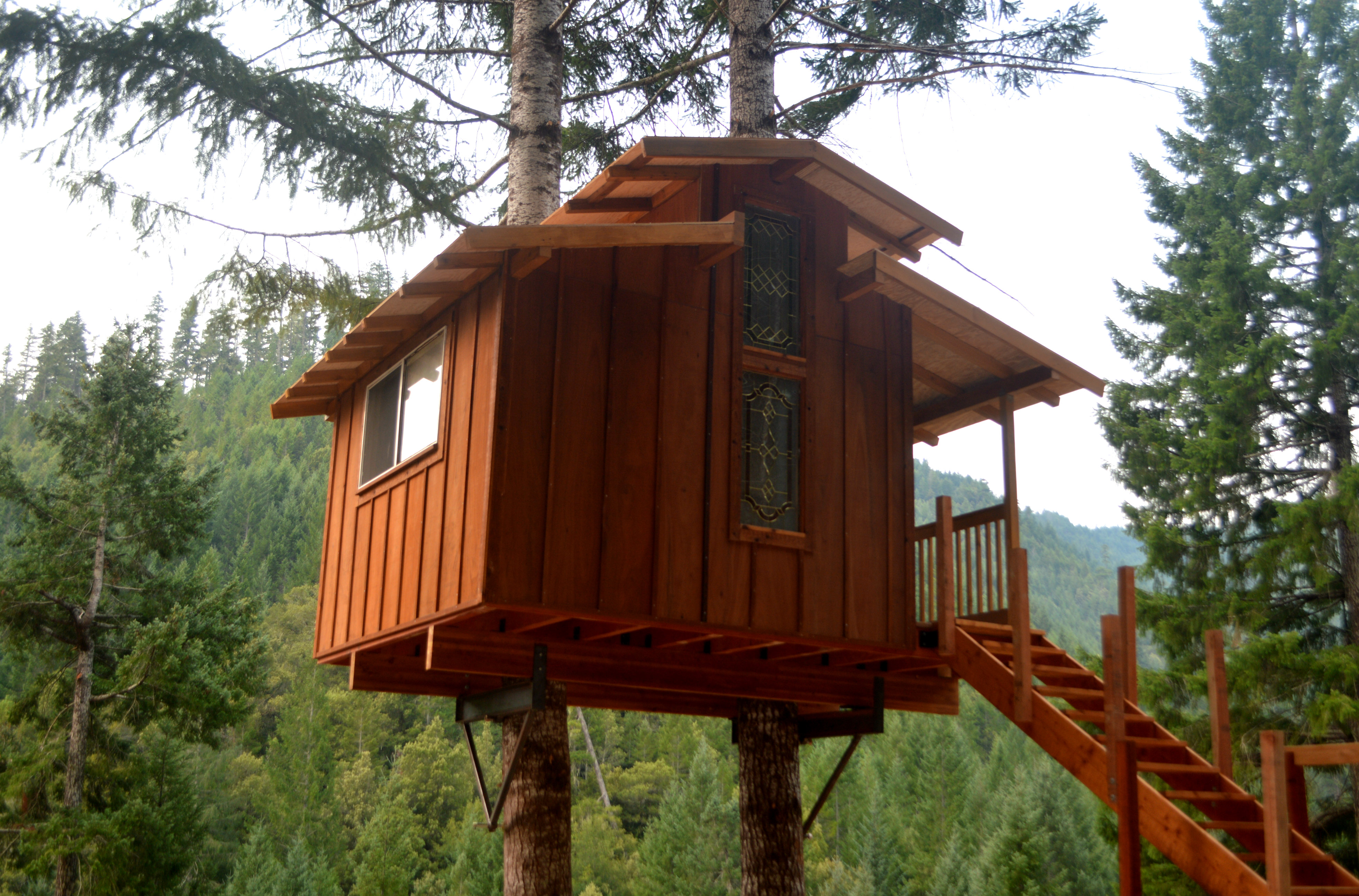 Remote OffGrid Rustic Treehouse MMV Ecovillage Cabins for Rent in
