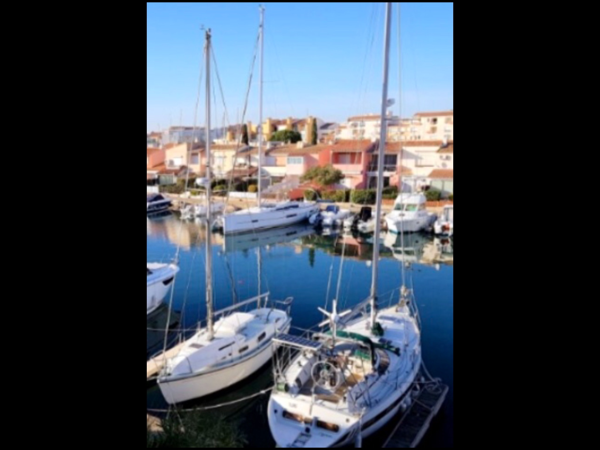 Apartment in a Marina and a peninsula