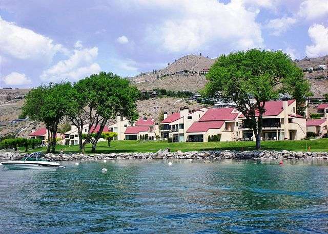 Lake Chelan Resort Condo Summer 2023 GREAT DEALS!