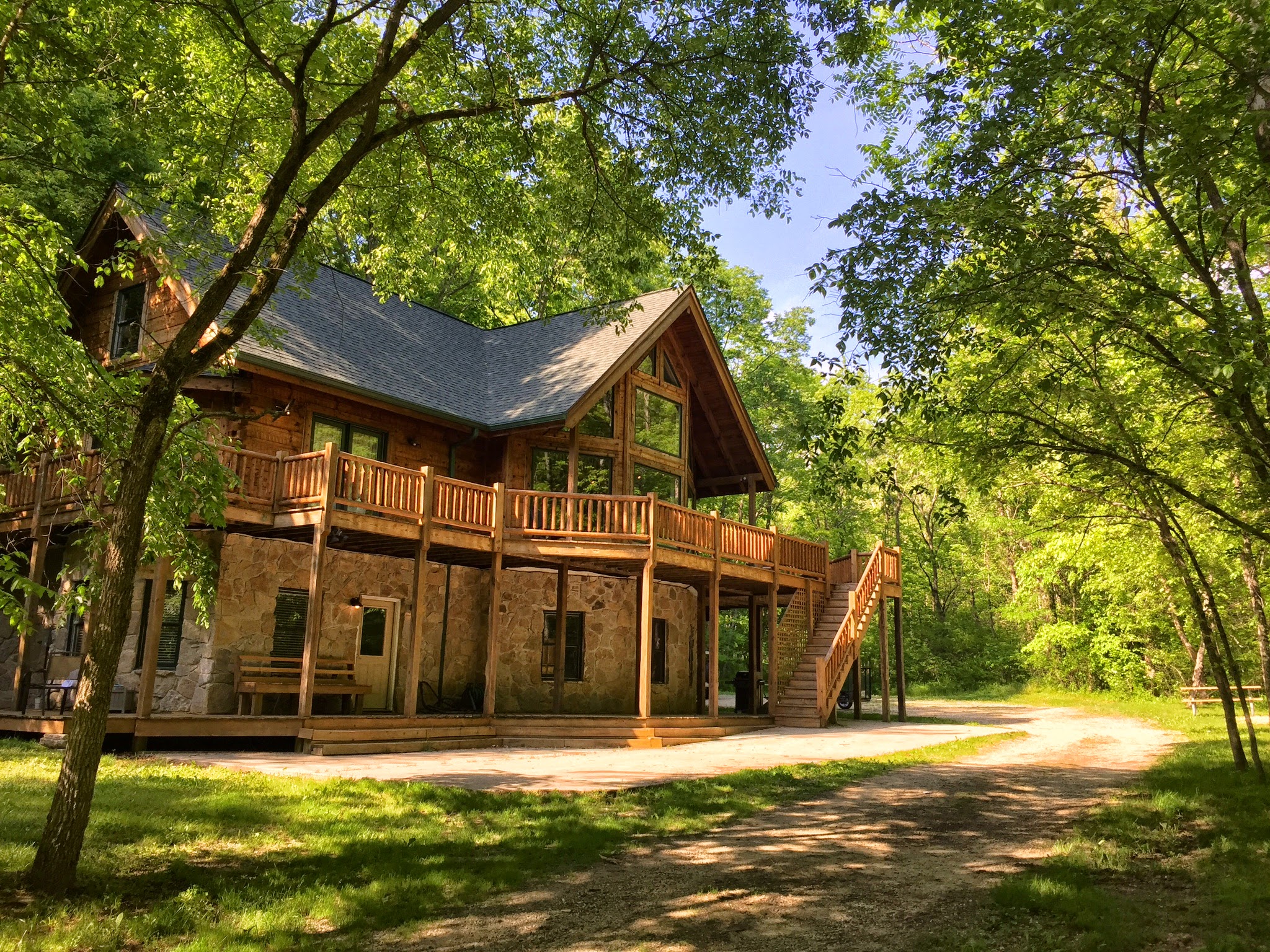 Cabin Vacation Home on 42 Acres 4 beds/ 3.5 Baths Chalets for Rent in Metamora, Indiana