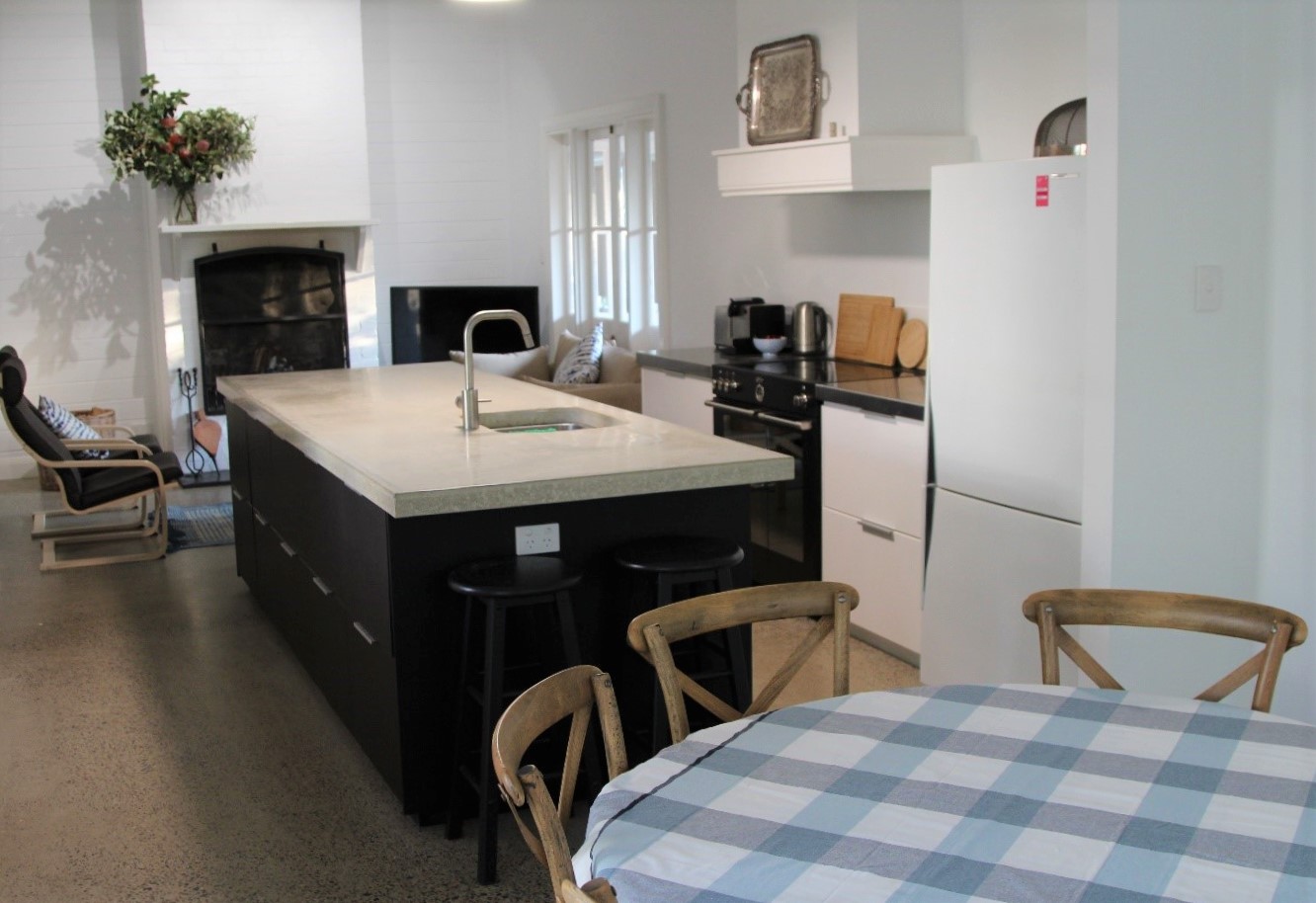 The Brown House in Scone Houses for Rent in Scone, New South Wales