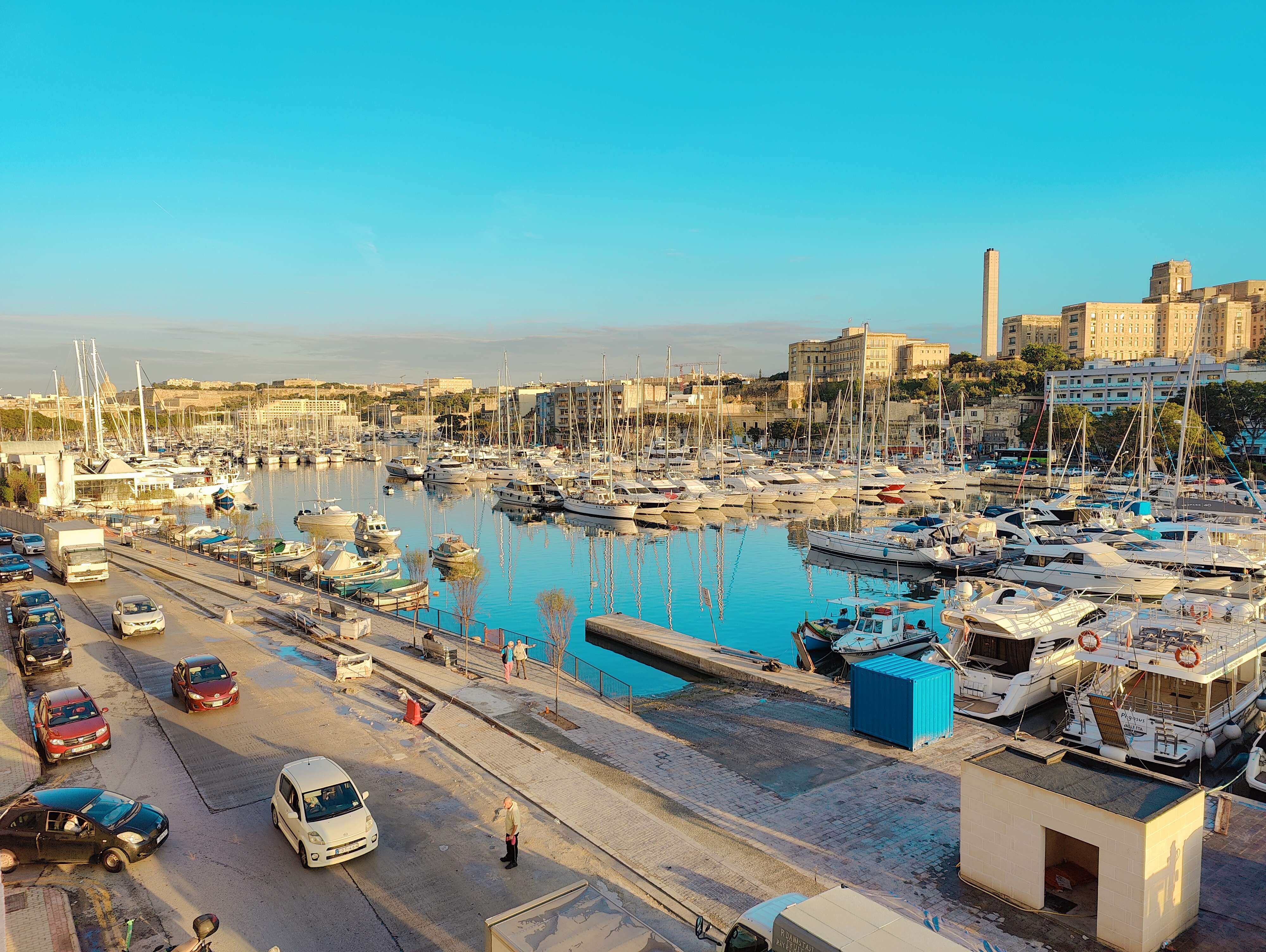 Msida Seafront 3 bedrooms between Valletta+Sliema