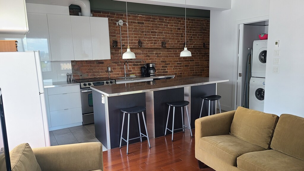 Downtown | Rooftop terrace | Parking - by mtlFlats