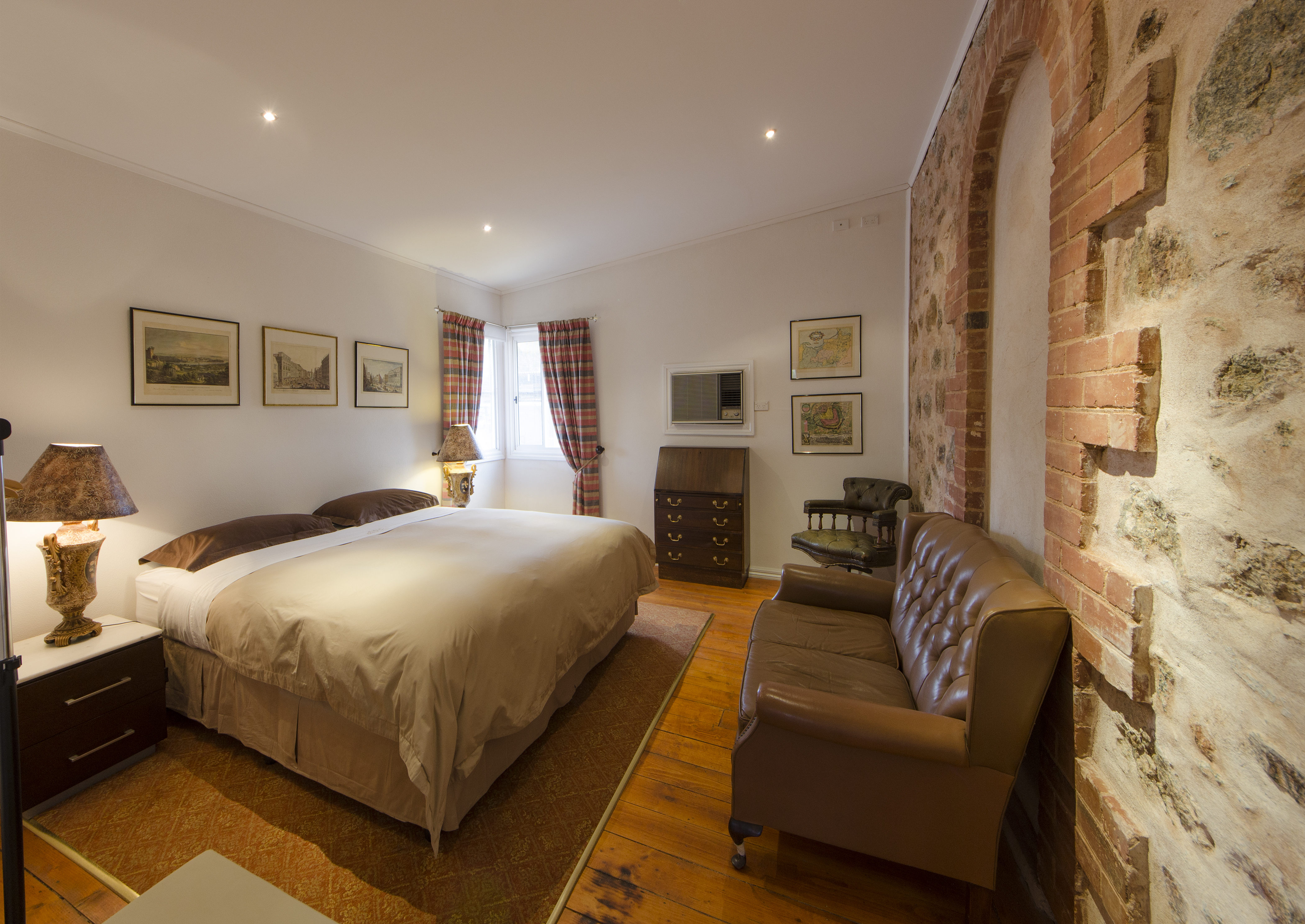 Church Presbytery Stay (semi detached Cottage)