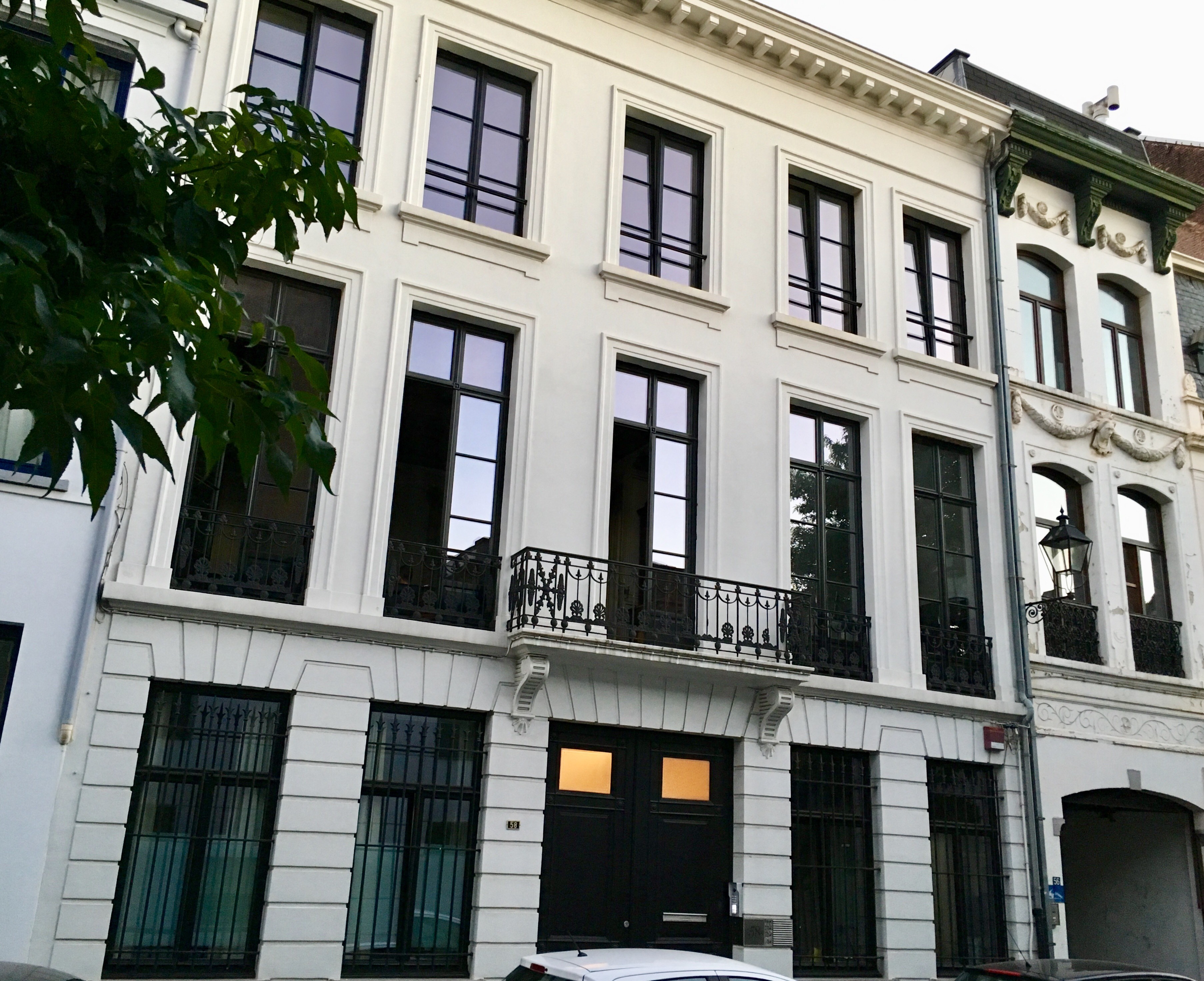 Little Keizer- Central Independent Room+Bathroom in Universiteitsbuurt, Antwerp
