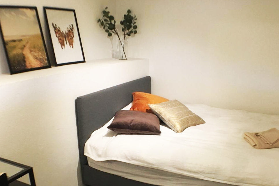Cozy Place in Quiet Area with Garden & Good Comm.