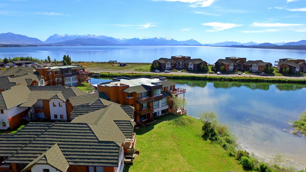 Apartment with terrace facing the lake