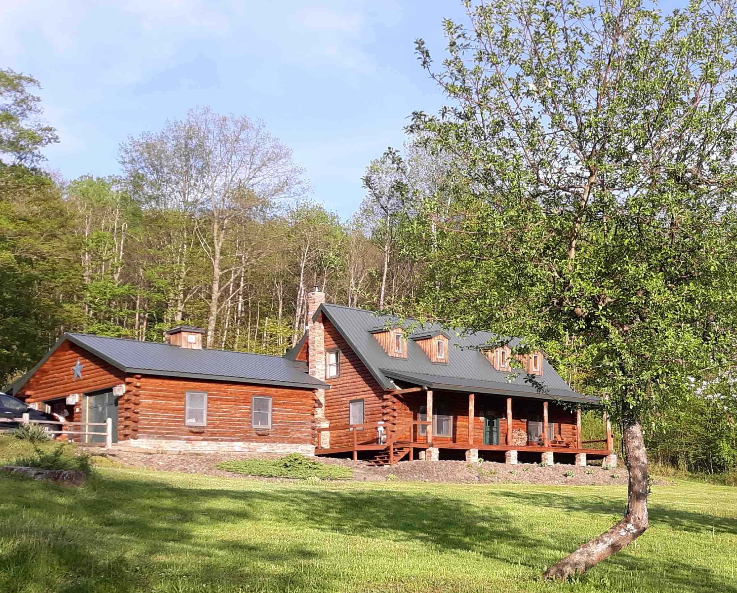 log home in secluded area with all the amenities Houses for Rent in