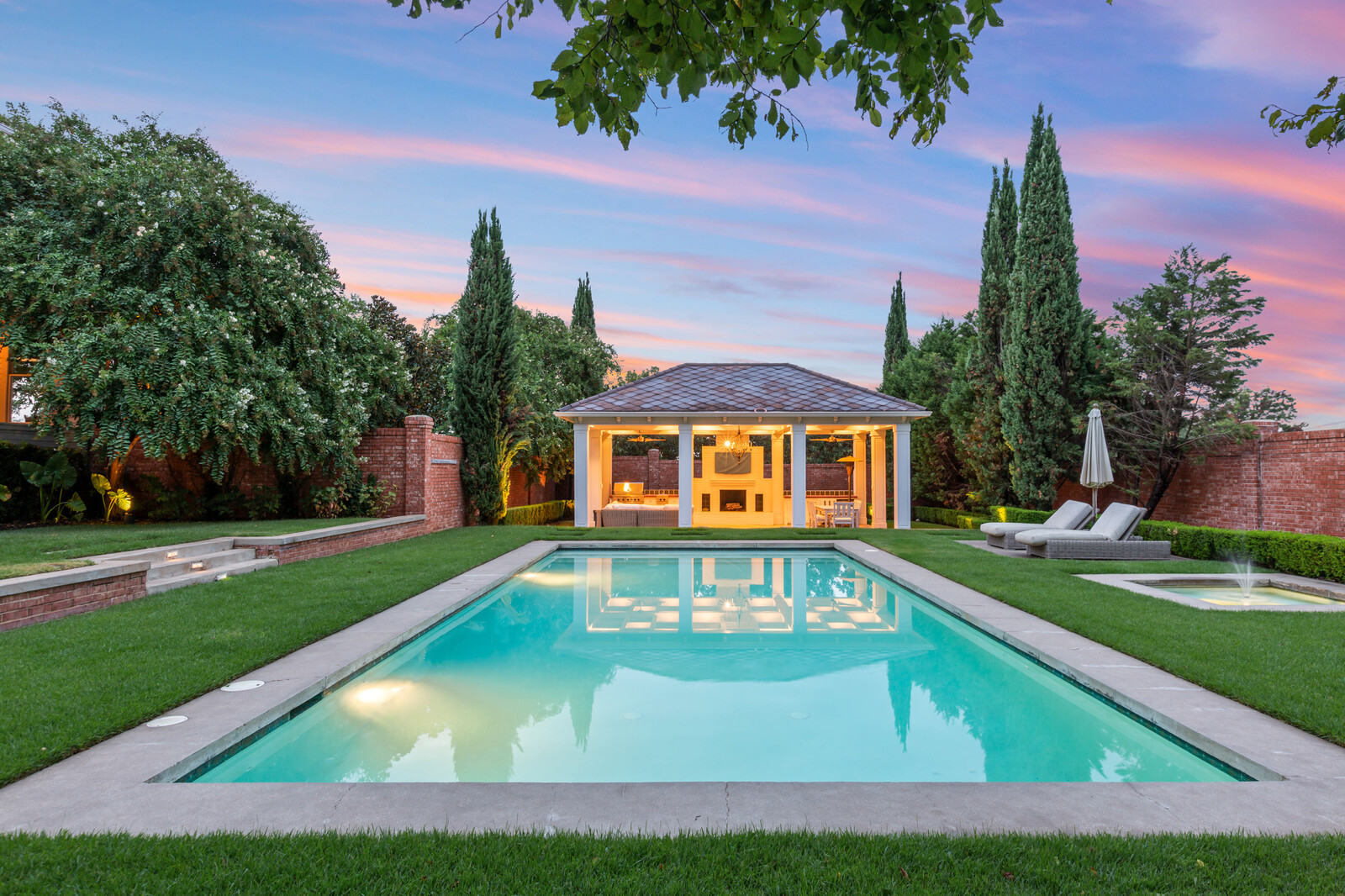 The Dr Pepper House Airbnb