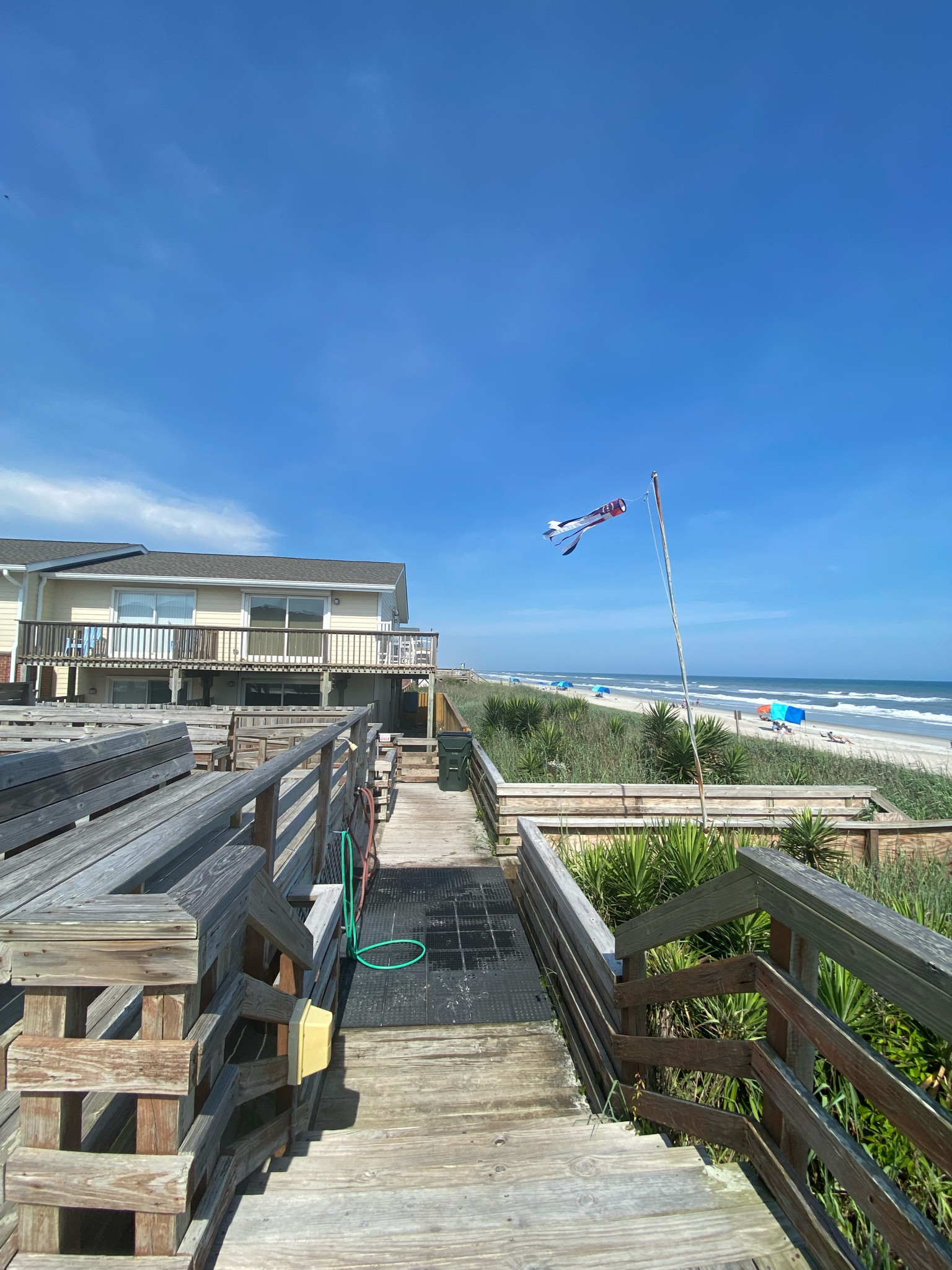 Beachside Town Home with Pool Pine Knoll Townes Condominiums for