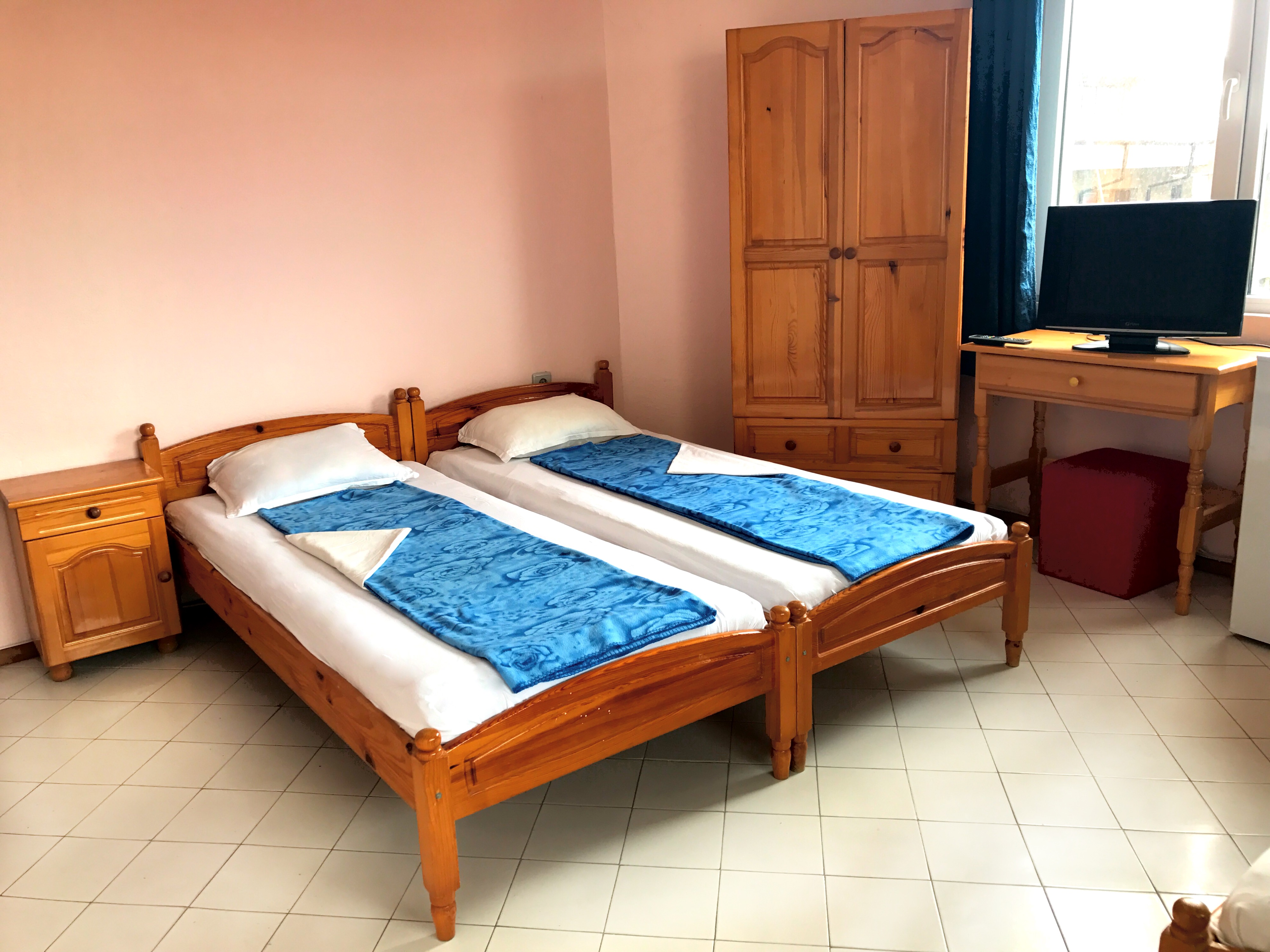 Guest house Karavel
