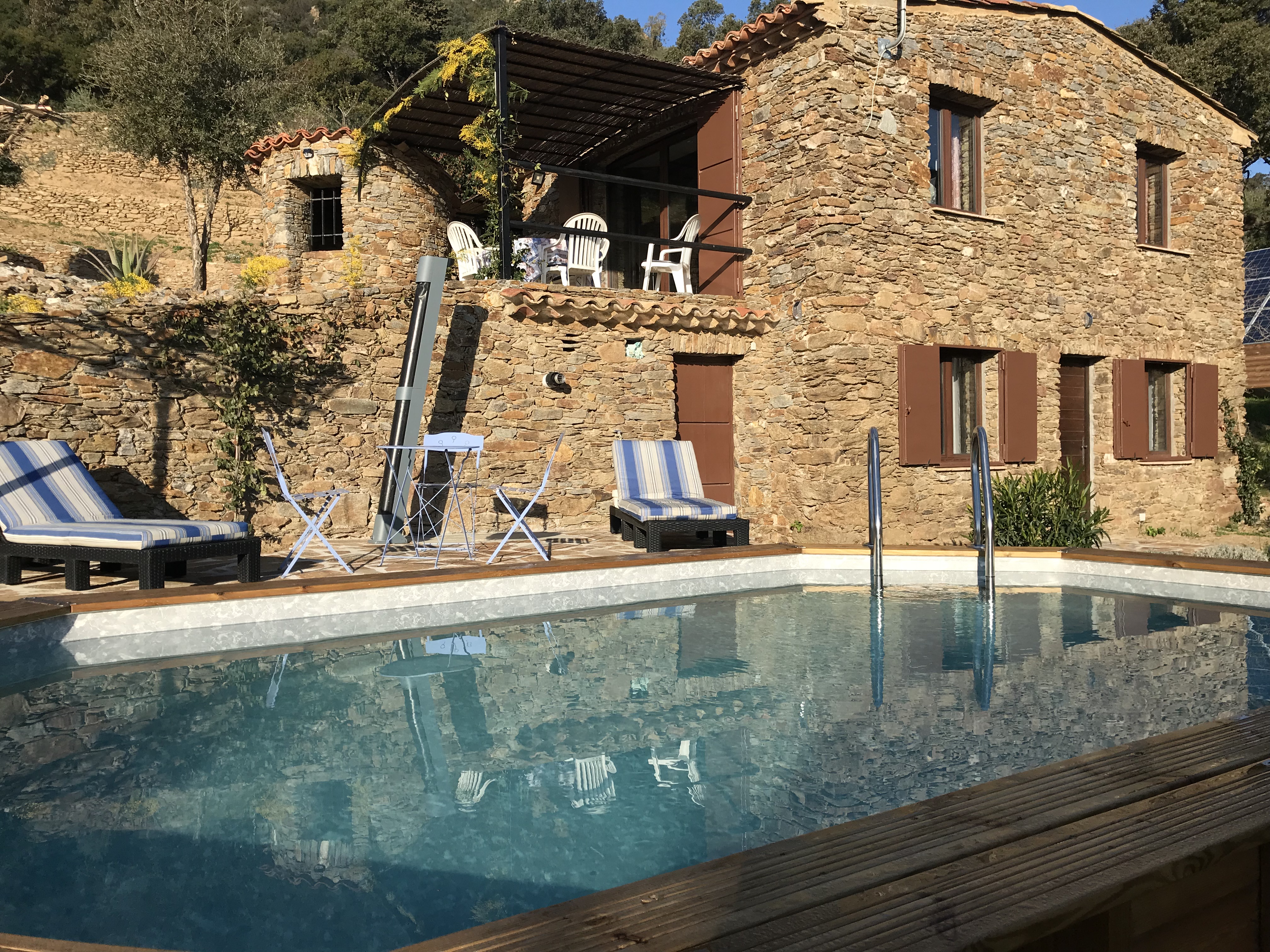 Beautiful Provencal house with solar energy