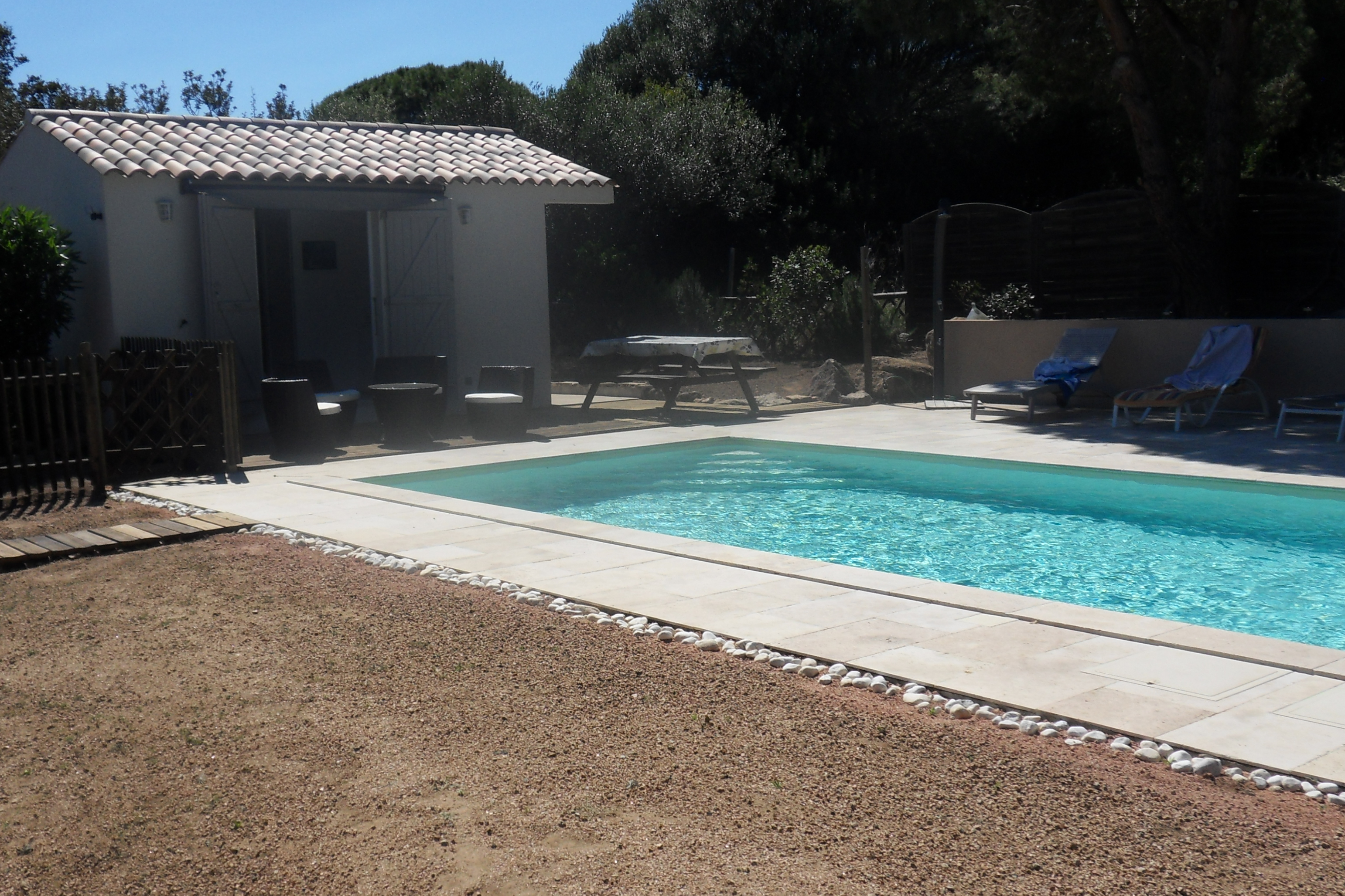 a casetta  at the edge of the southern Corsican pool