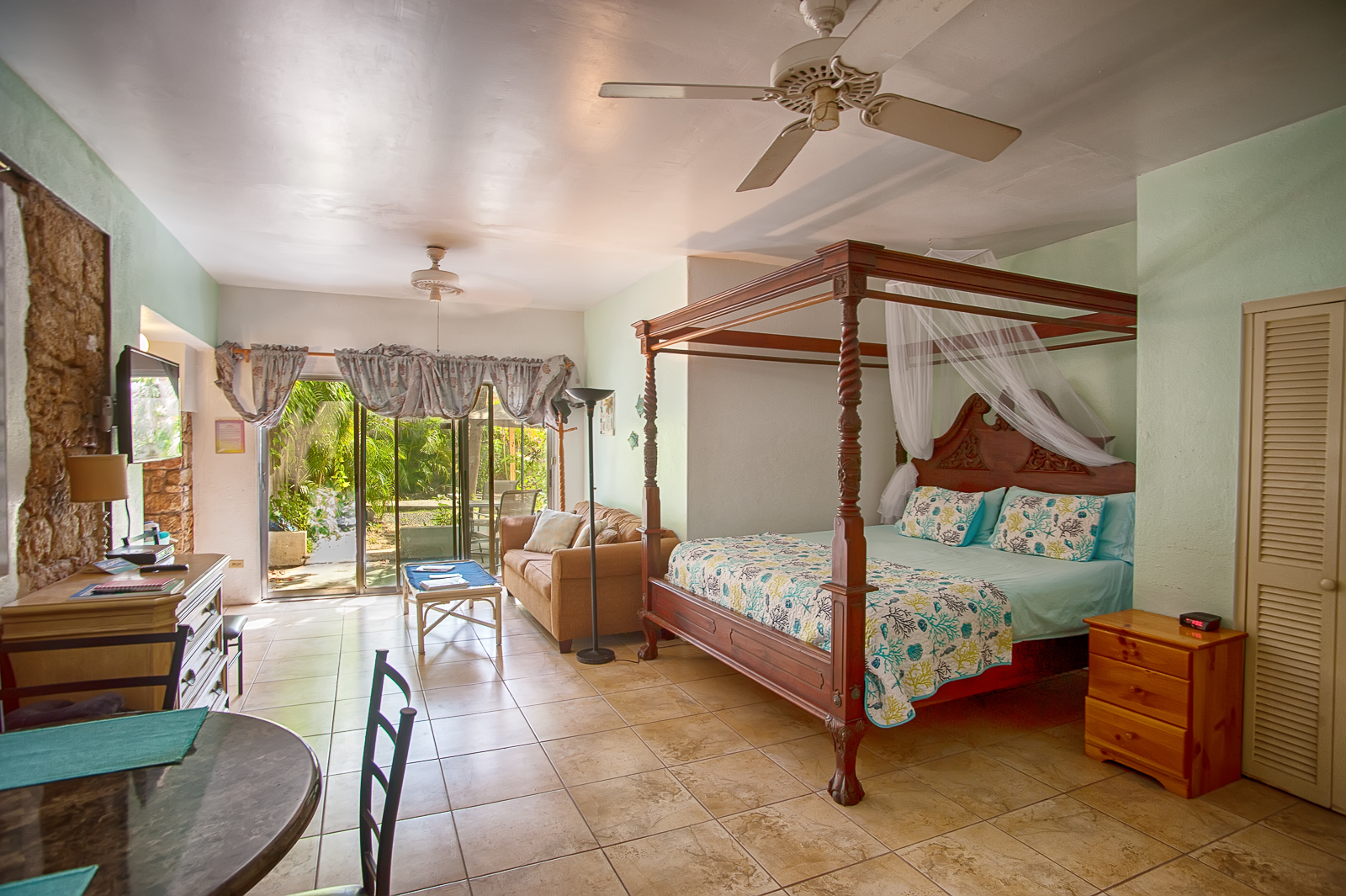 New Cruzan Breeze Caribbean Breeze Apartments for Rent in