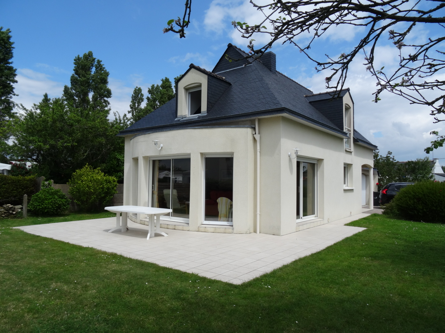 Kervoyal, quiet house 150m from the beach