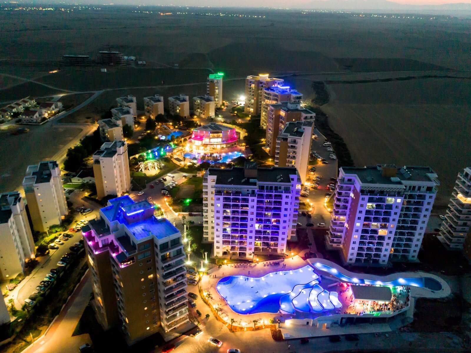 Spacious 8th floor apartment in 5* resort