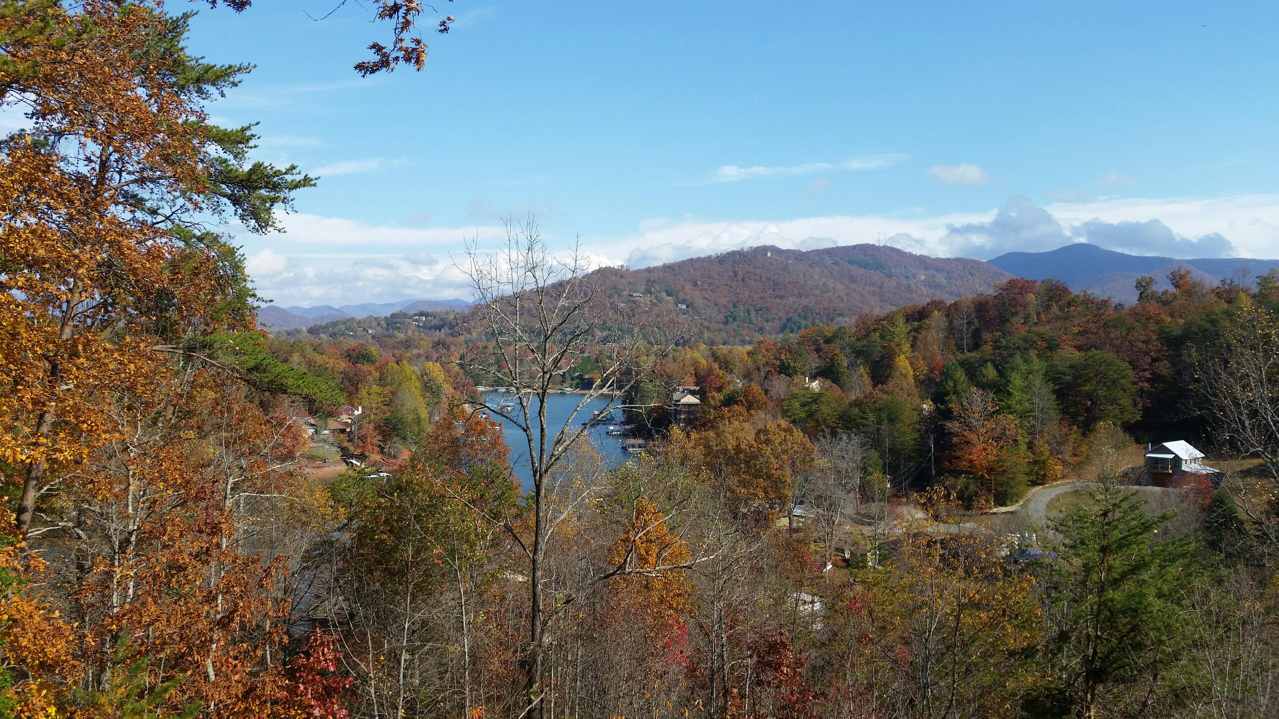 Lake Chatuge Overlook Cabins for Rent in Hiawassee, United