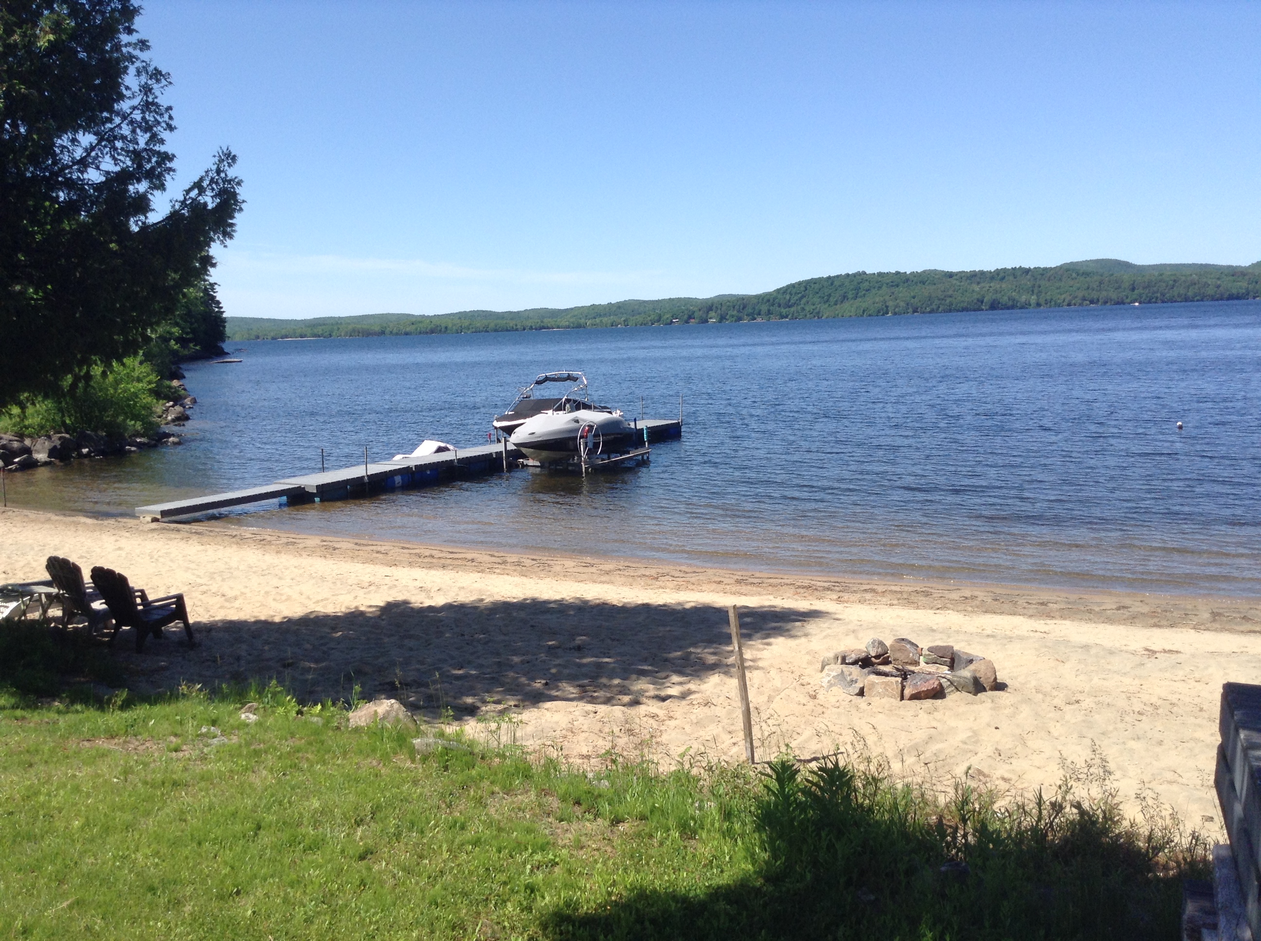 Chalet des 3 du LacSimon Chalets for Rent in Chénéville, Québec, Canada