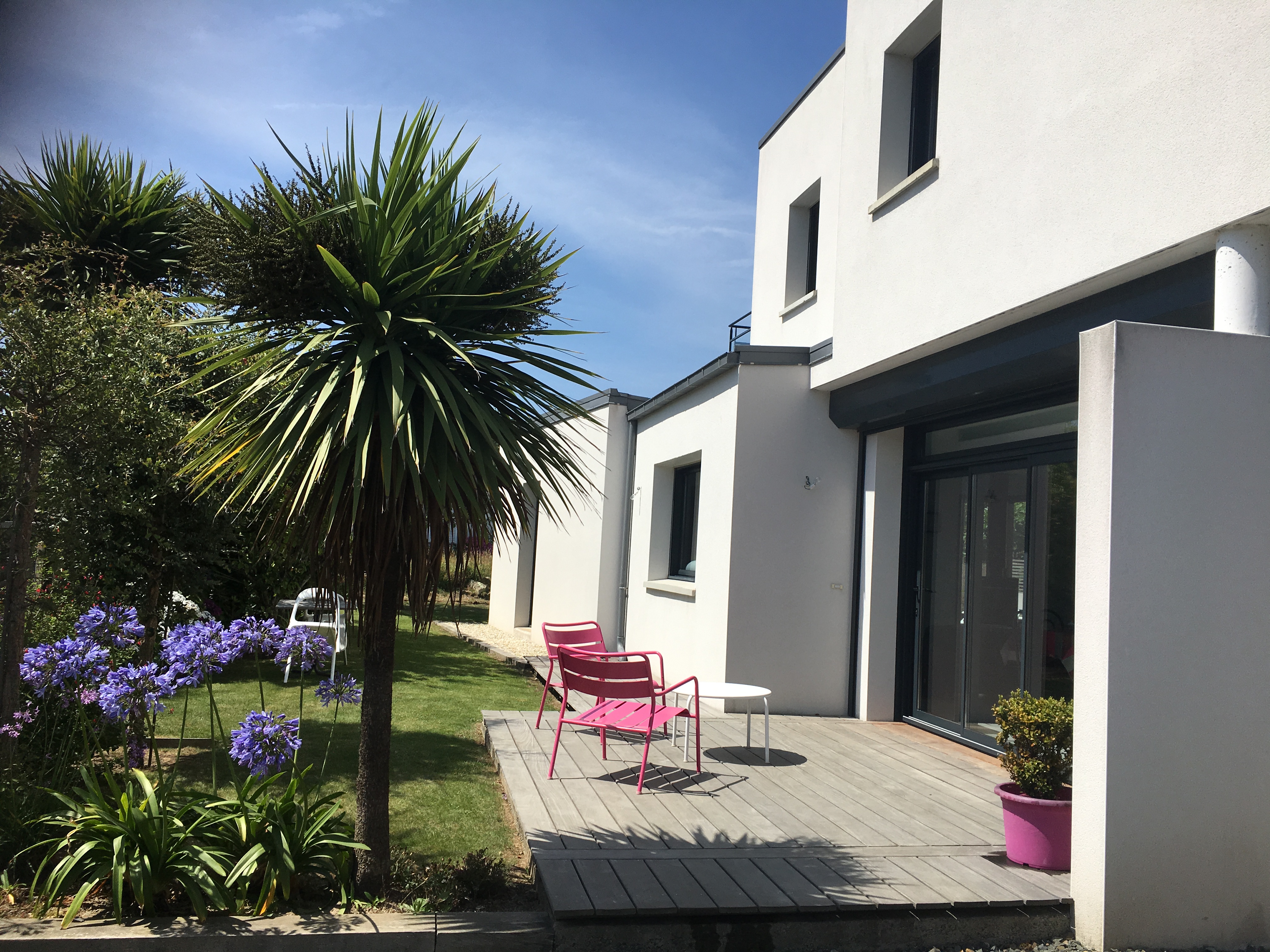 Architect House 0.6km from beaches