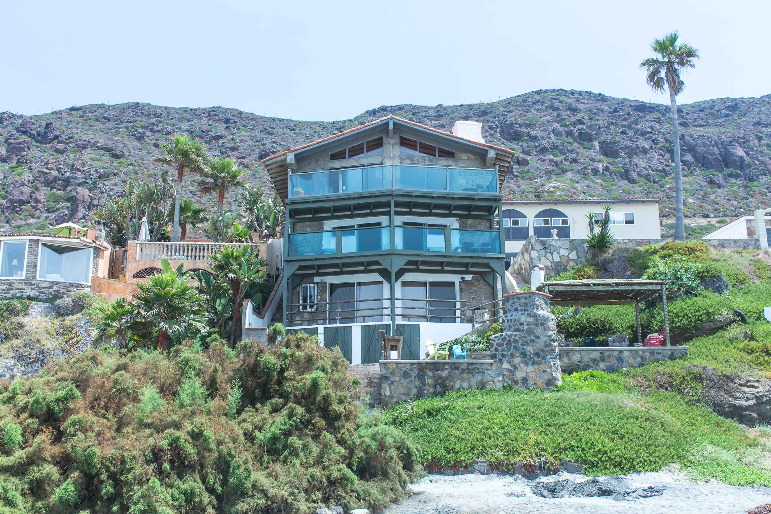 Beach Front Top Floor House With Surf Houses for Rent in La Mision de