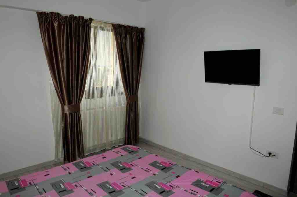 I rent 2room apartment in hotel way Serviced apartments for Rent in