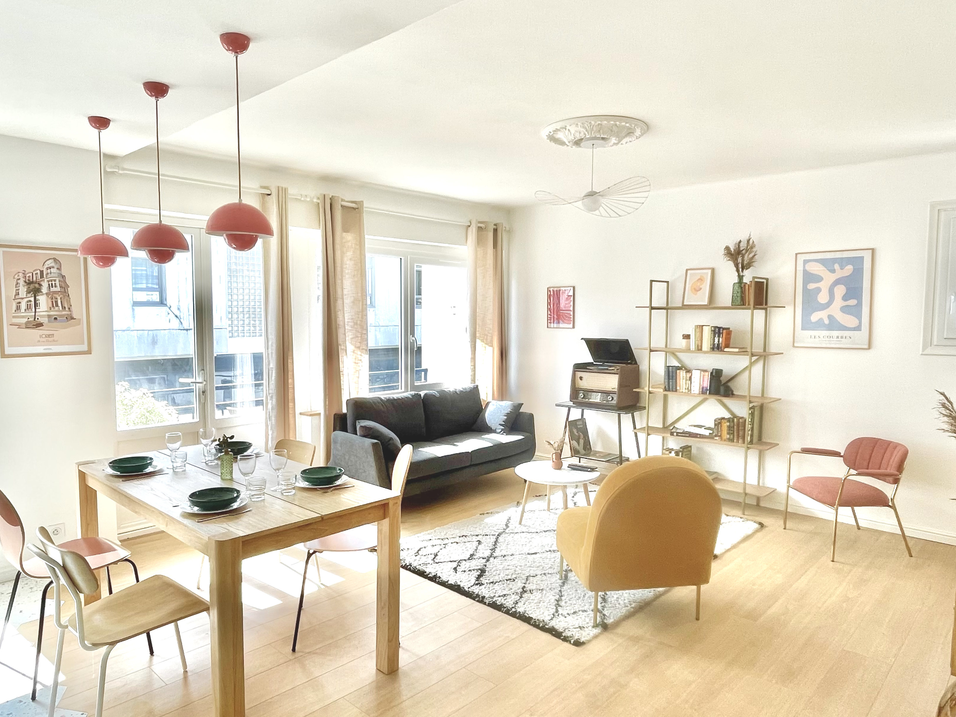 Apartment T3 Standing Pedestrian neighborhood by Groom*