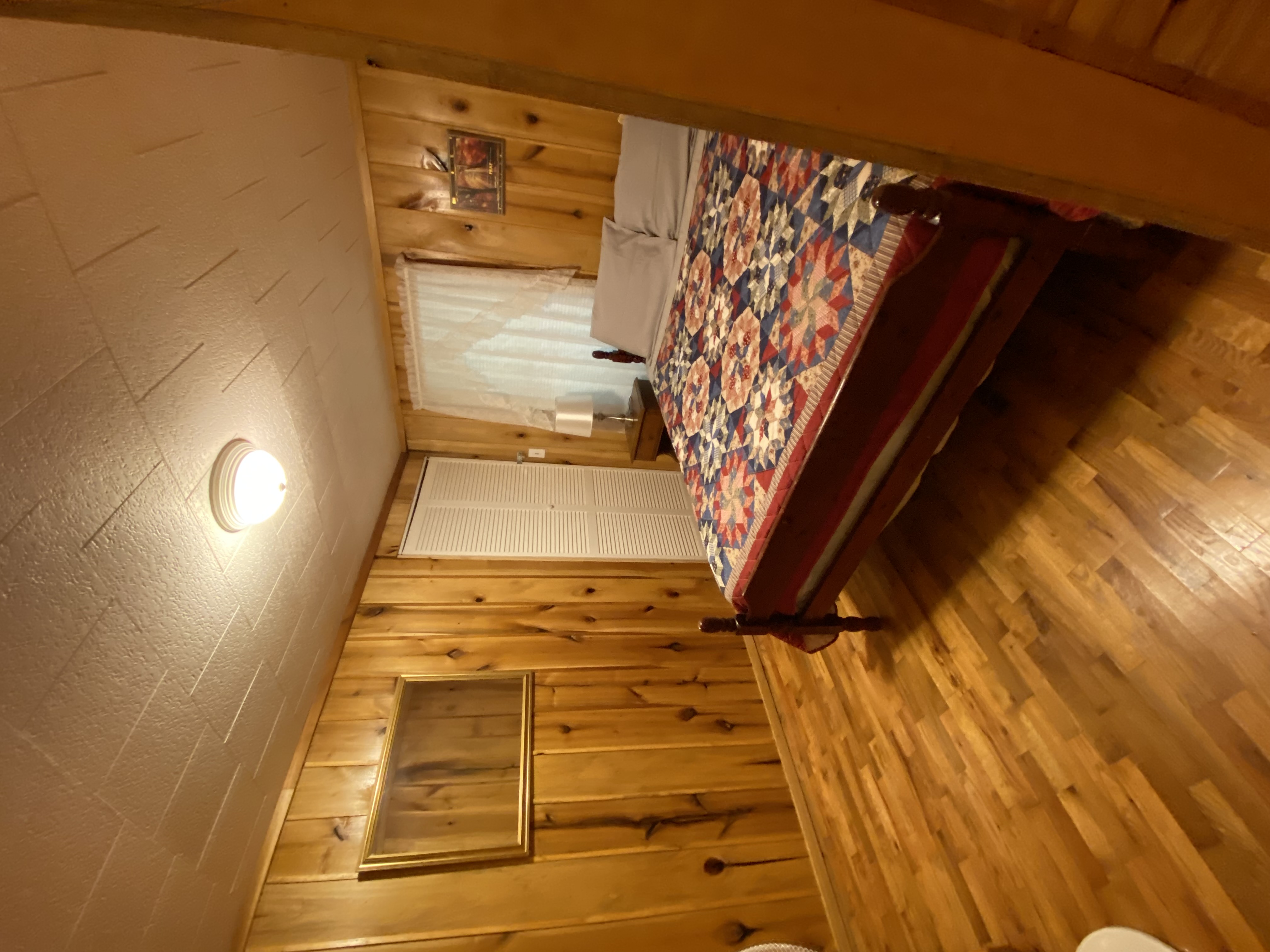 Elk Ridge Cabin Direct Spearhead trail access! Cabins for Rent in Grundy, Virginia, United