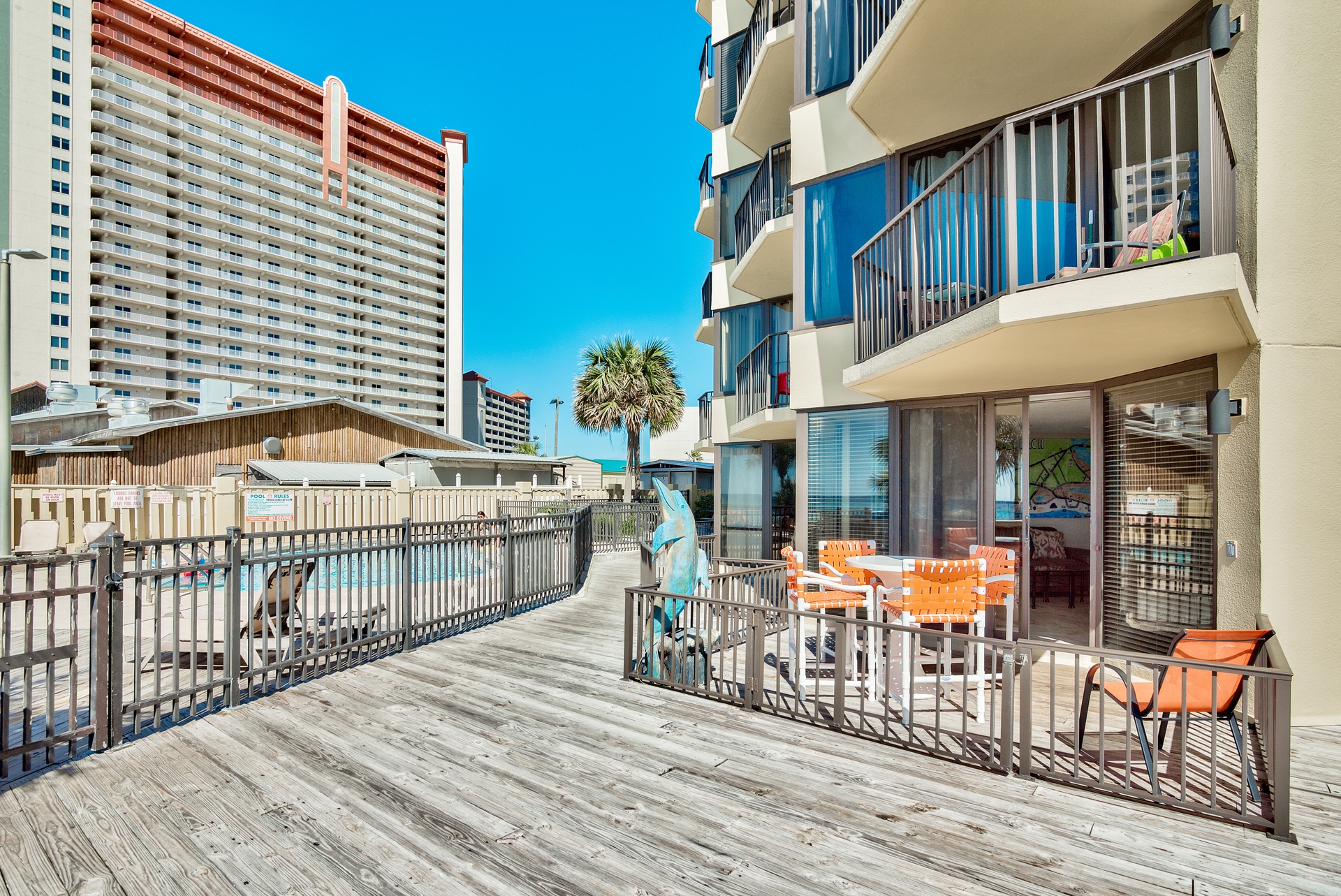 109 s.GROUND FLOOR/ON GULF/ON BEACH/ON POOL SUNBIR Condominiums for