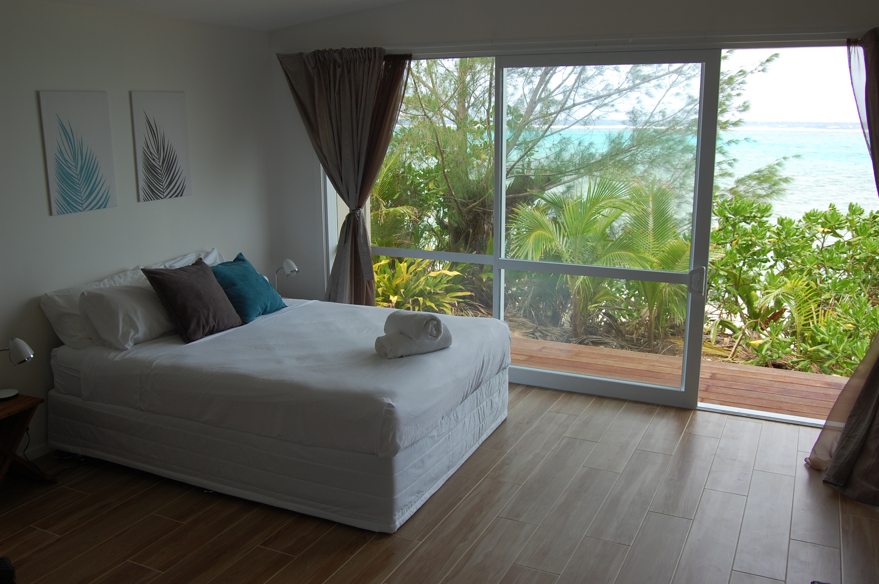 Tavake Beachfront Bungalow - absolutely positively