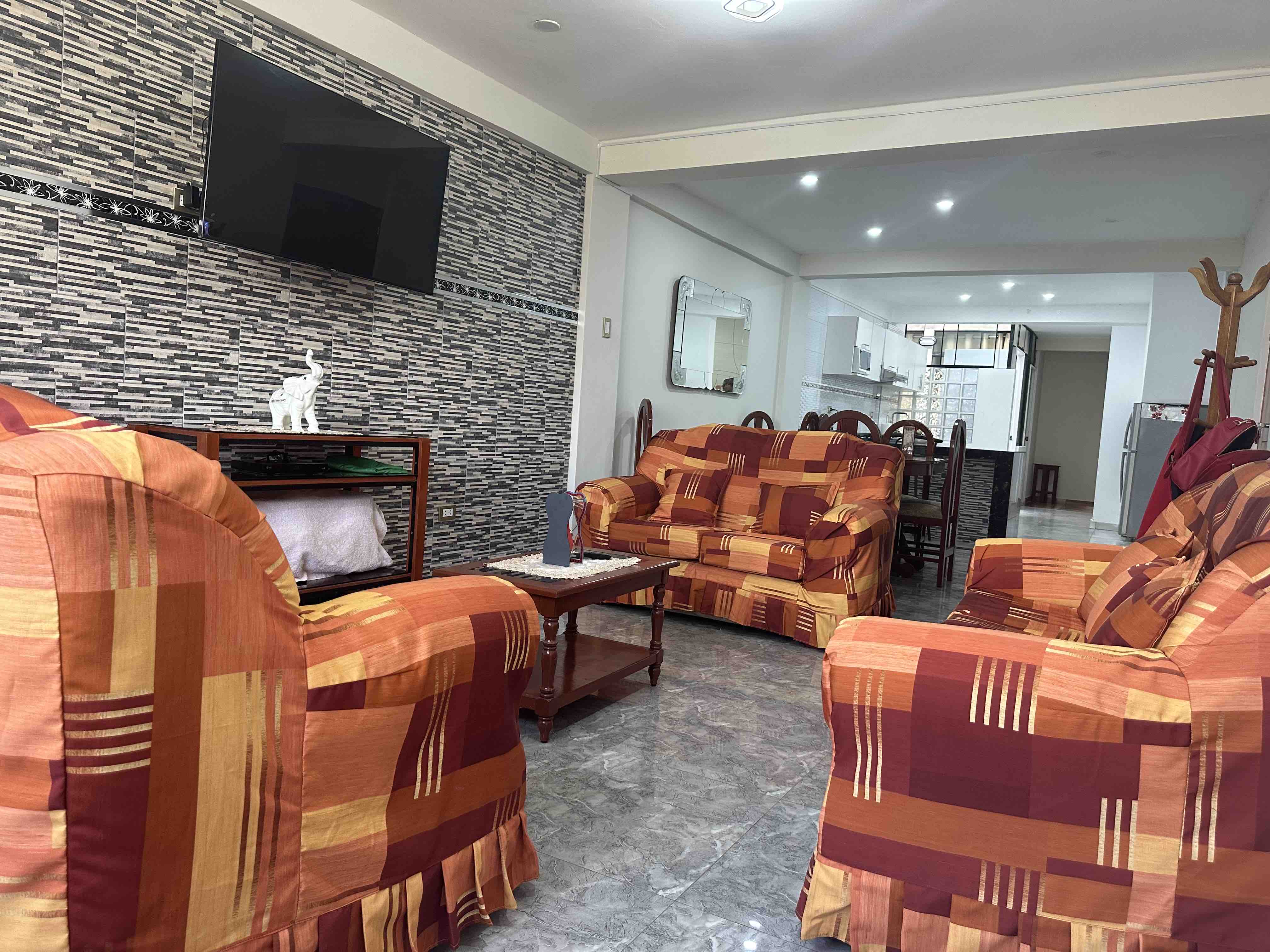 2 Bedroom Apartment 5 minutes from Lima Airport