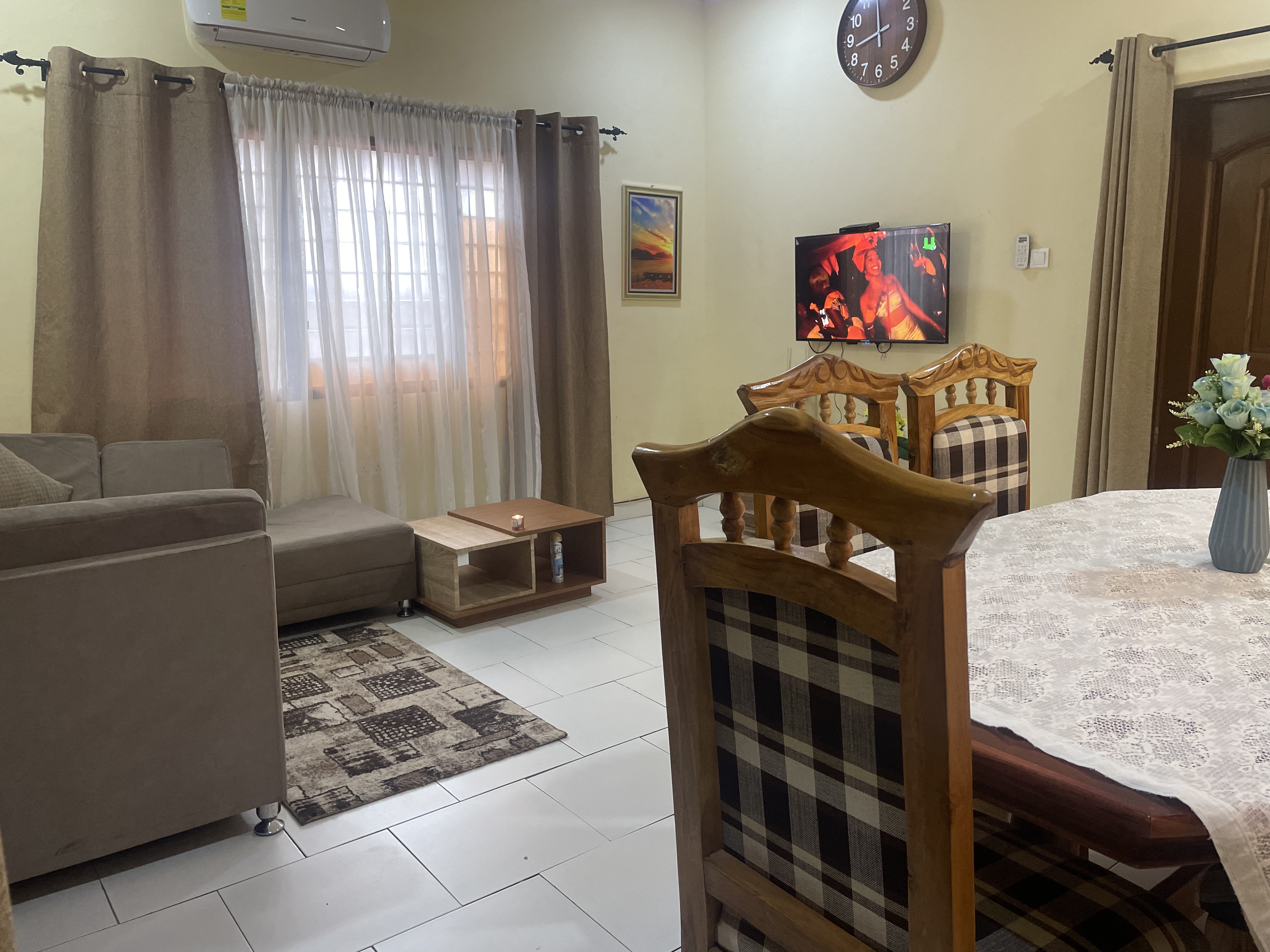 A Spacious 1 Bedroom Self Contained Holiday Home 🏡