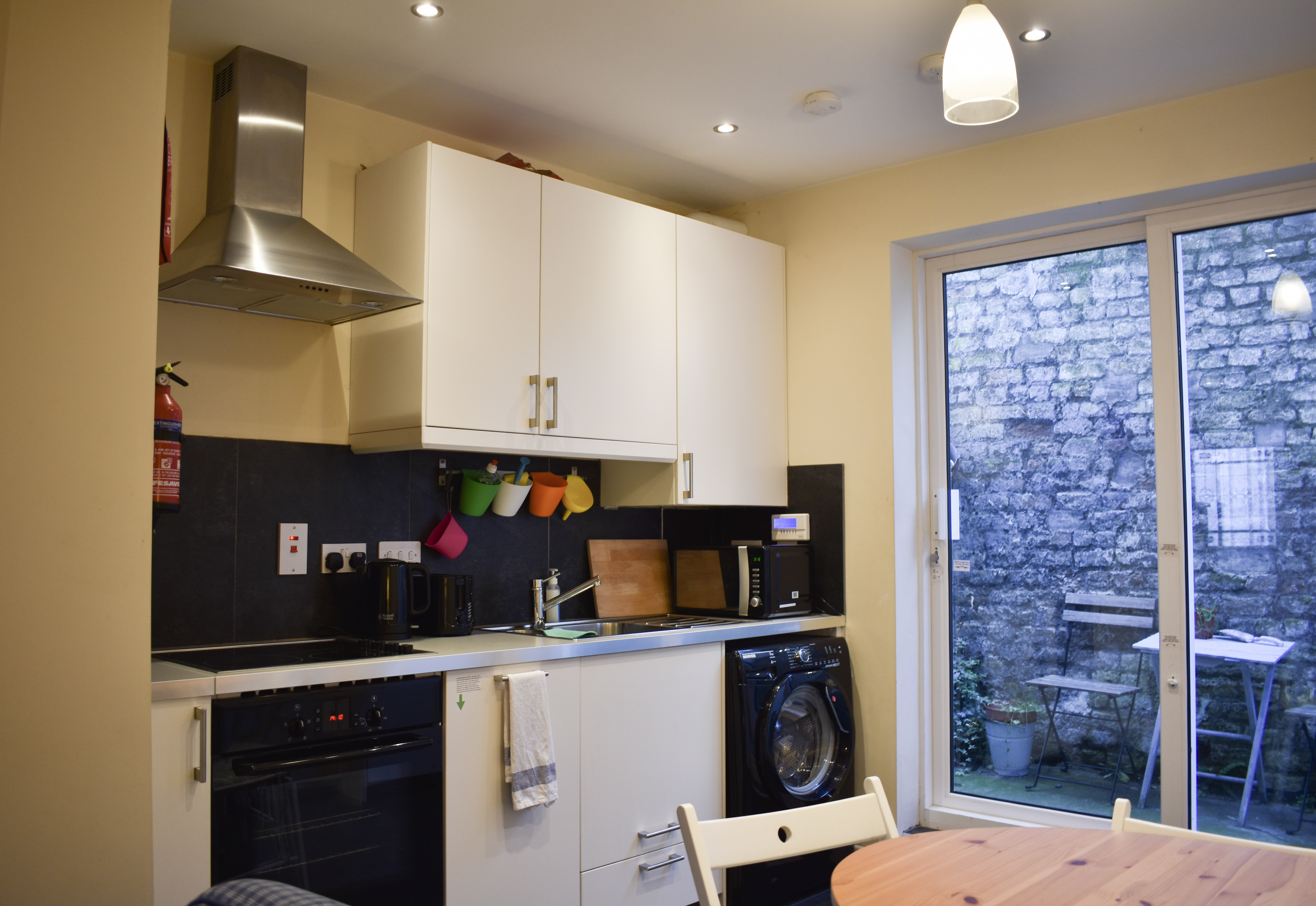 Nicely renovated, 2 bedrooms near O'Connell Street