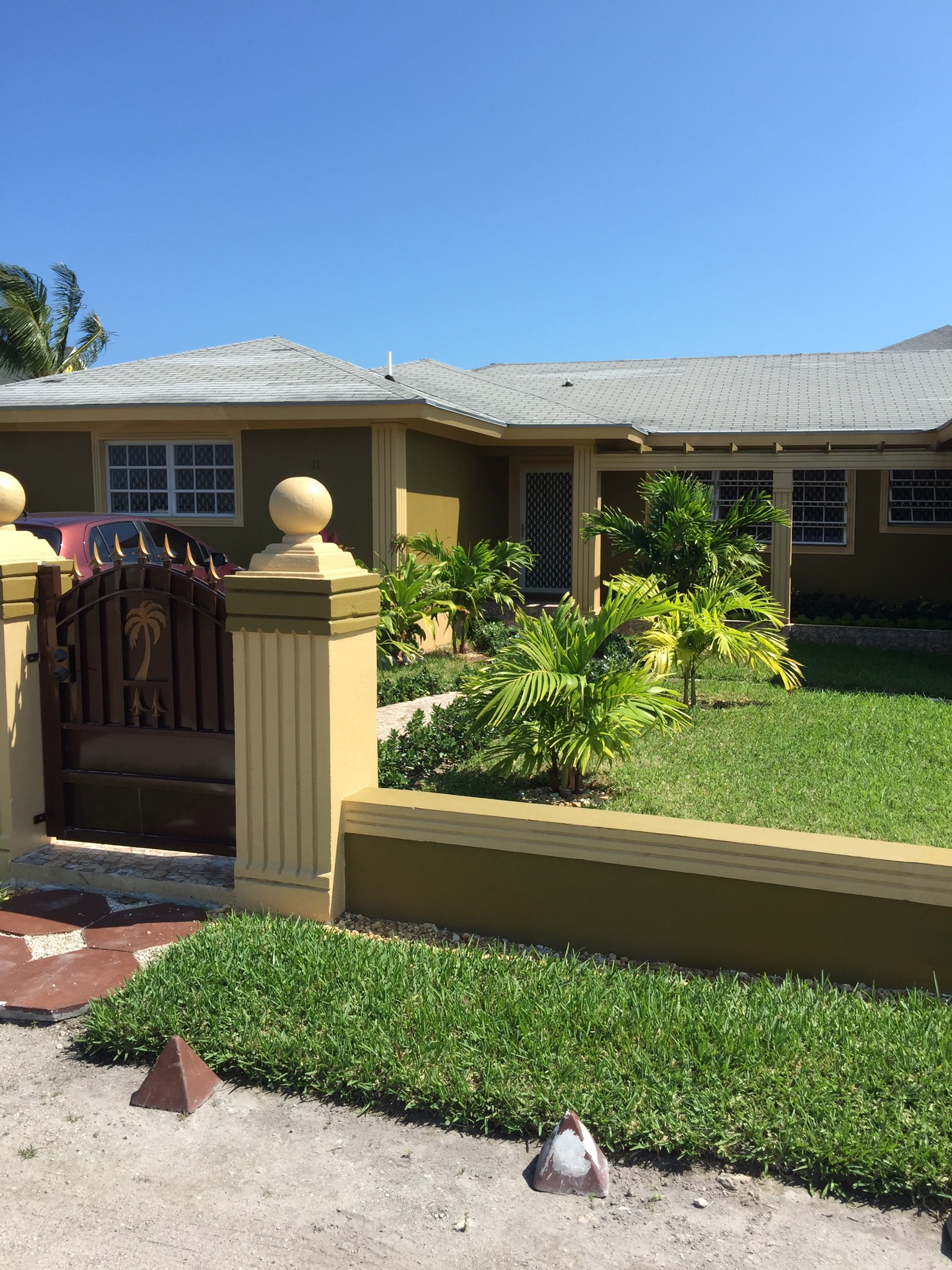 Pats home 2 Apartments for Rent in Nassau, Bahamas