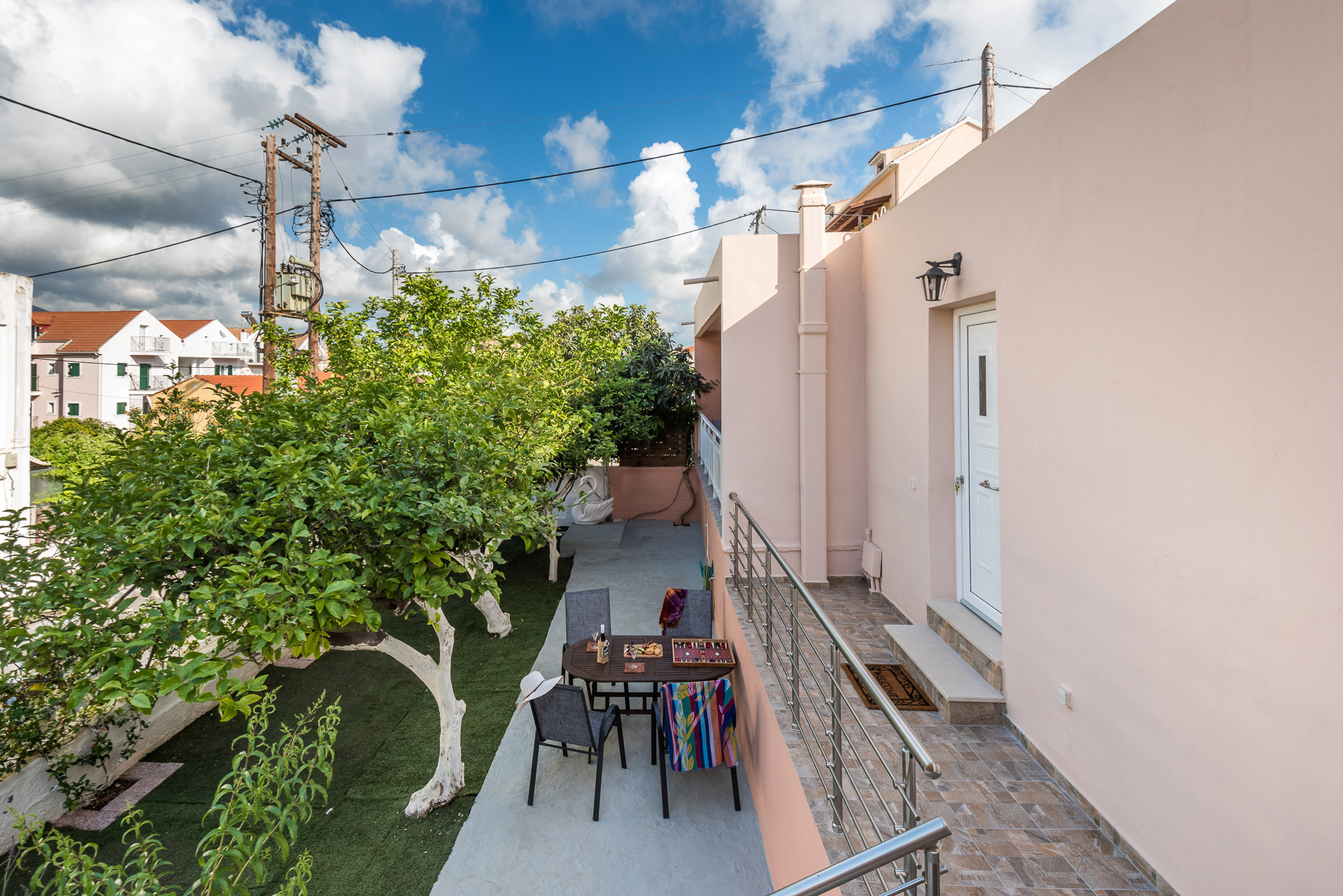 Athena's Cozy Family Argostoli Home
