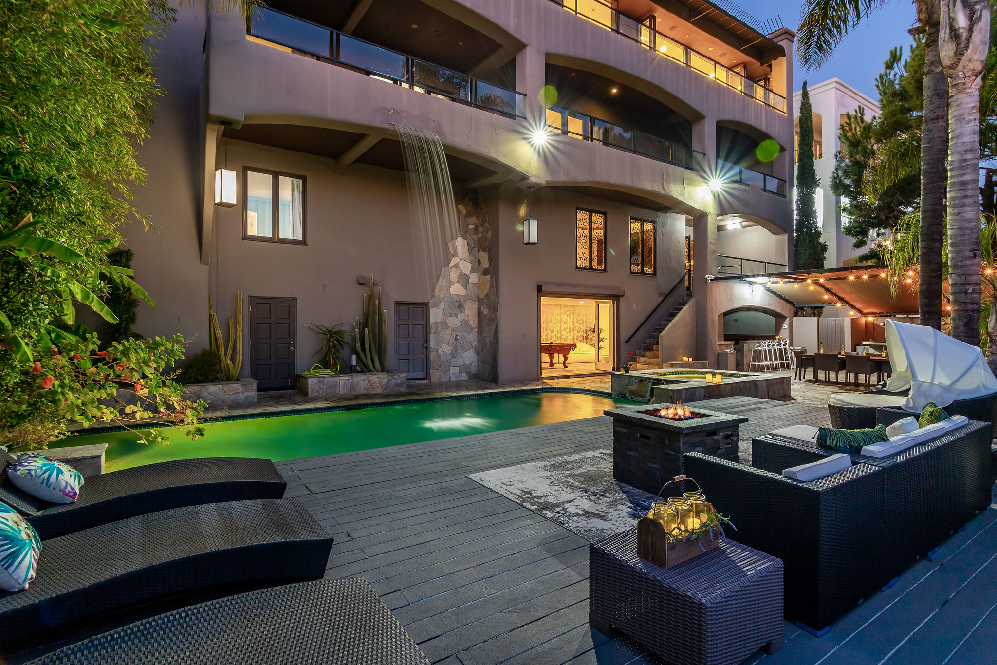 Runyon Canyon Villa Pool/Spa Sauna Views! Villas for Rent in